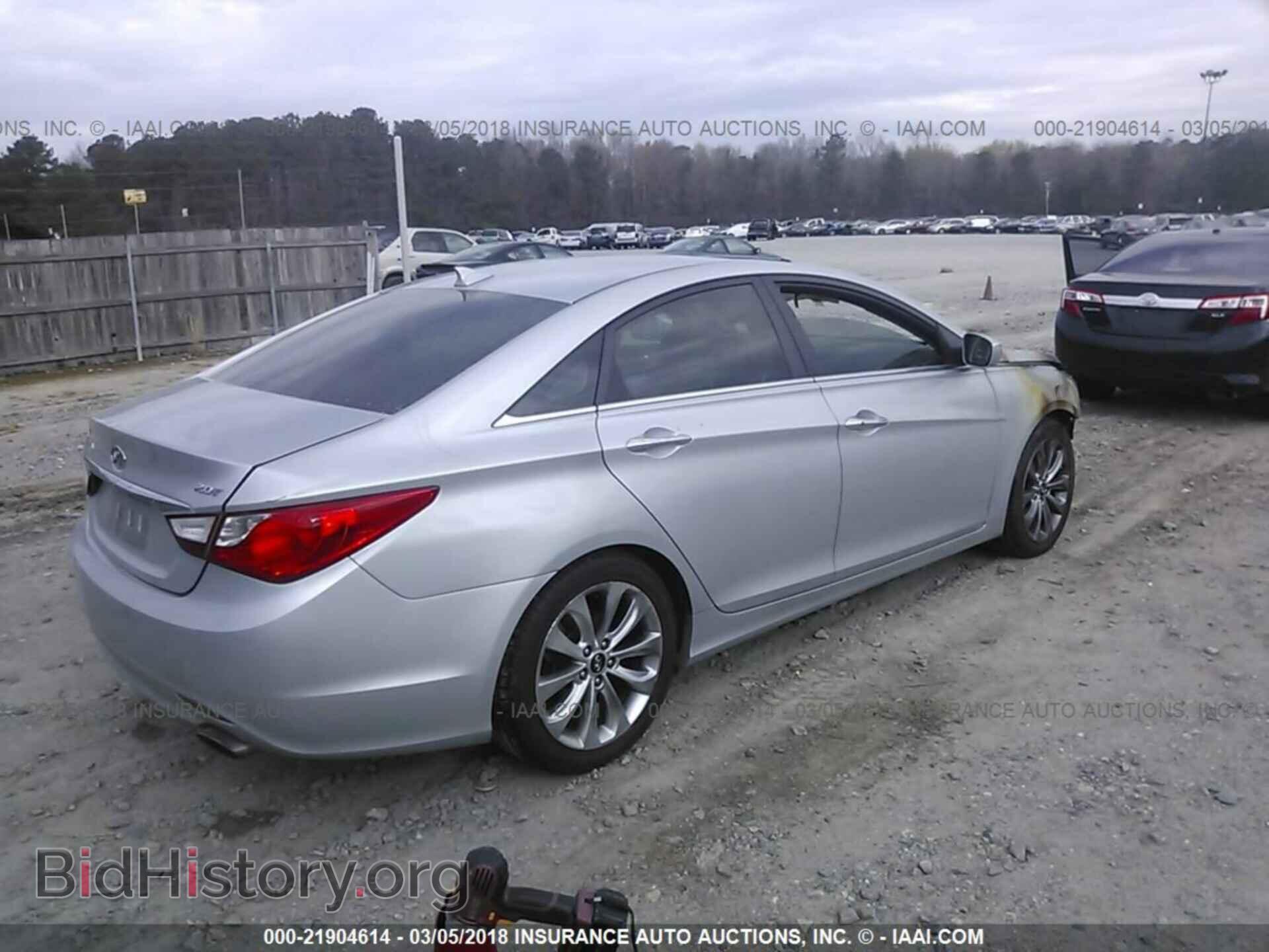 2012 Hyundai Sonata - VIN: 5NPEC4AB7CH368123 - Фото 4