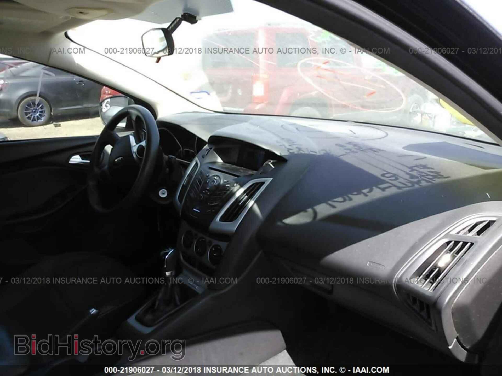 2012 Ford Focus - VIN: 1FAHP3F28CL312780 - Photo 5