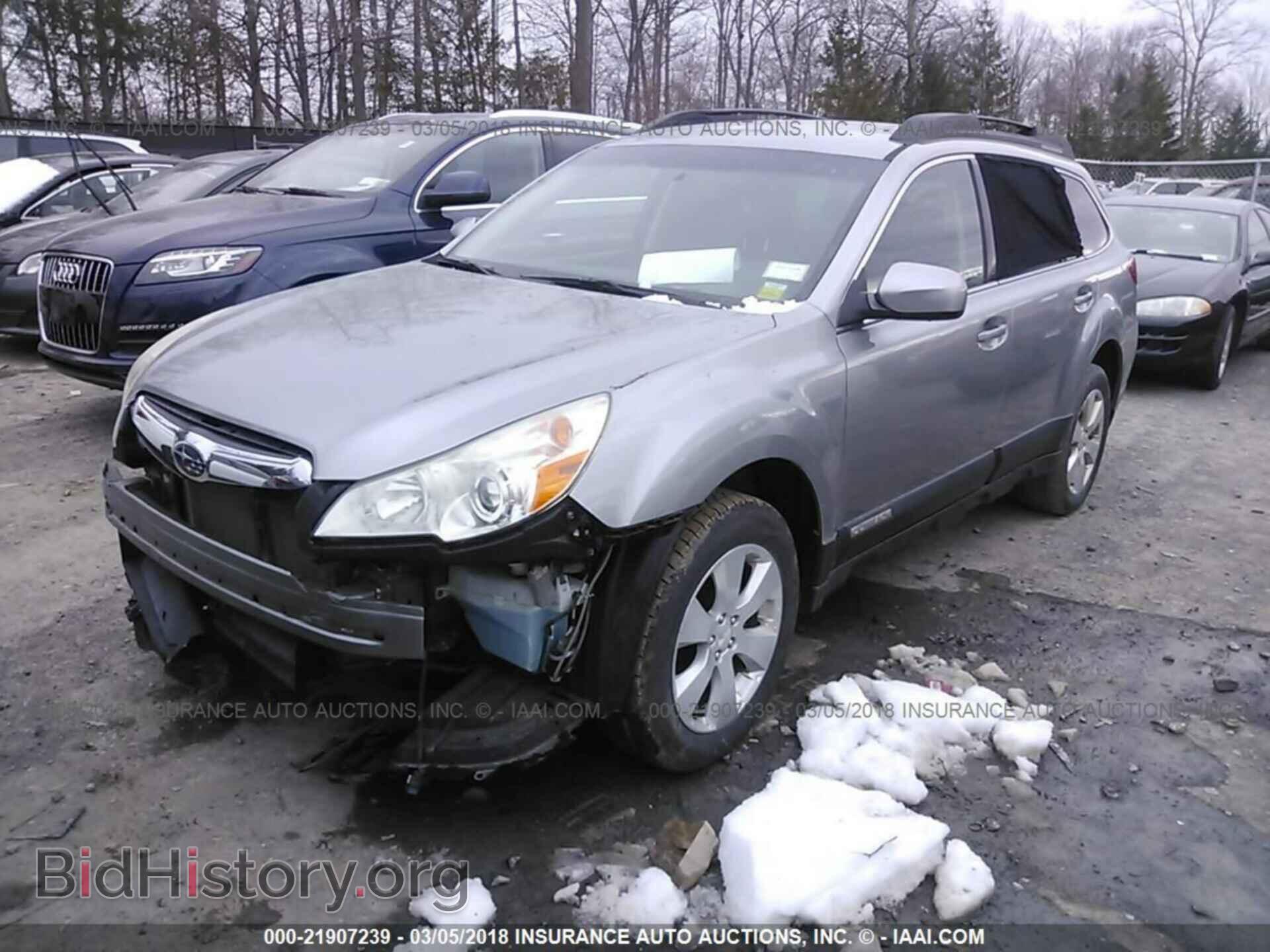 2011 Subaru Outback - VIN: 4S4BRBBC9B3328564 - Фото 2