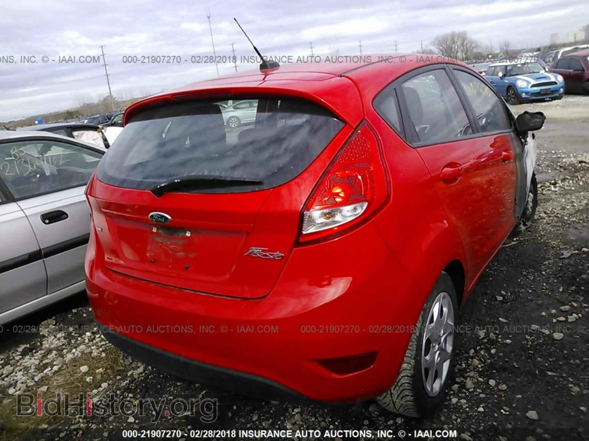 2013 Ford Fiesta - VIN: 3FADP4EJ9DM201975 - Фото 4
