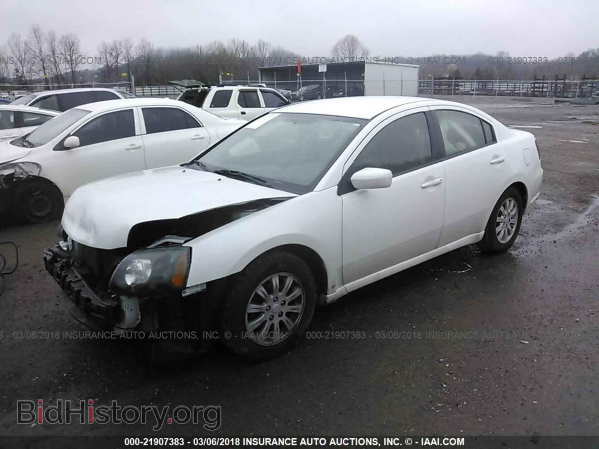 2011 Mitsubishi Galant - VIN: 4A32B2FF2BE012390 - Фото 2