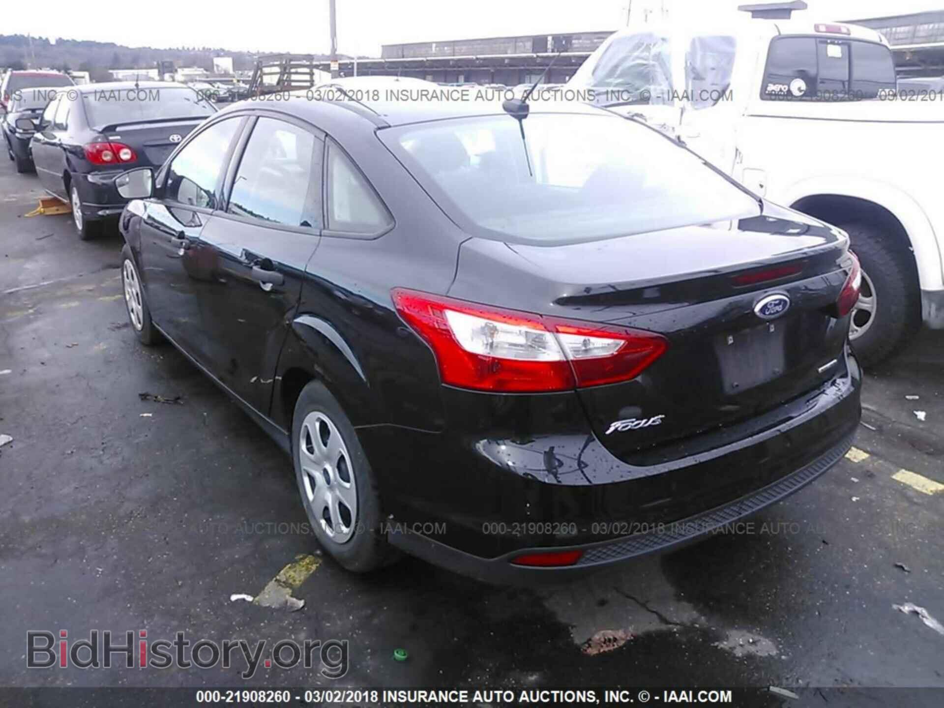 2013 Ford Focus - VIN: 1FADP3E27DL382756 - Photo 3