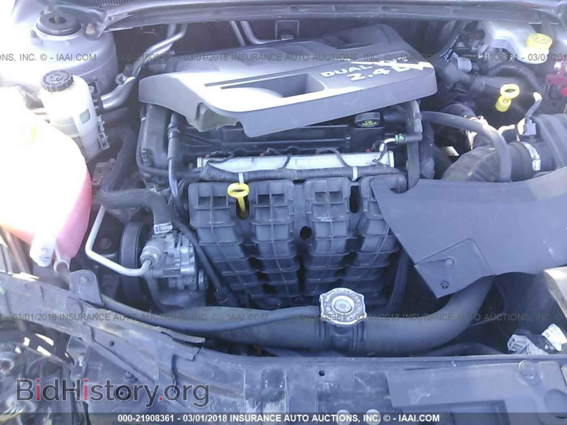 2013 Chrysler 200 - VIN: 1C3CCBAB2DN705489 - Фото 10