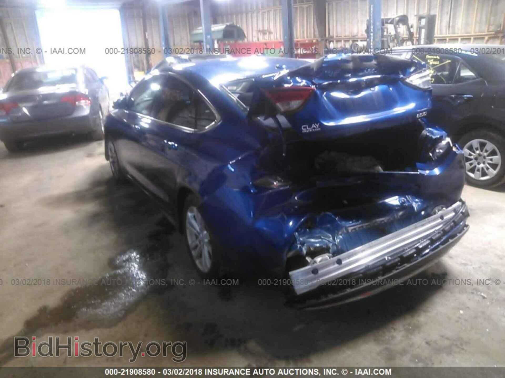 2015 Chrysler 200 - VIN: 1C3CCCAB1FN596287 - Photo 3