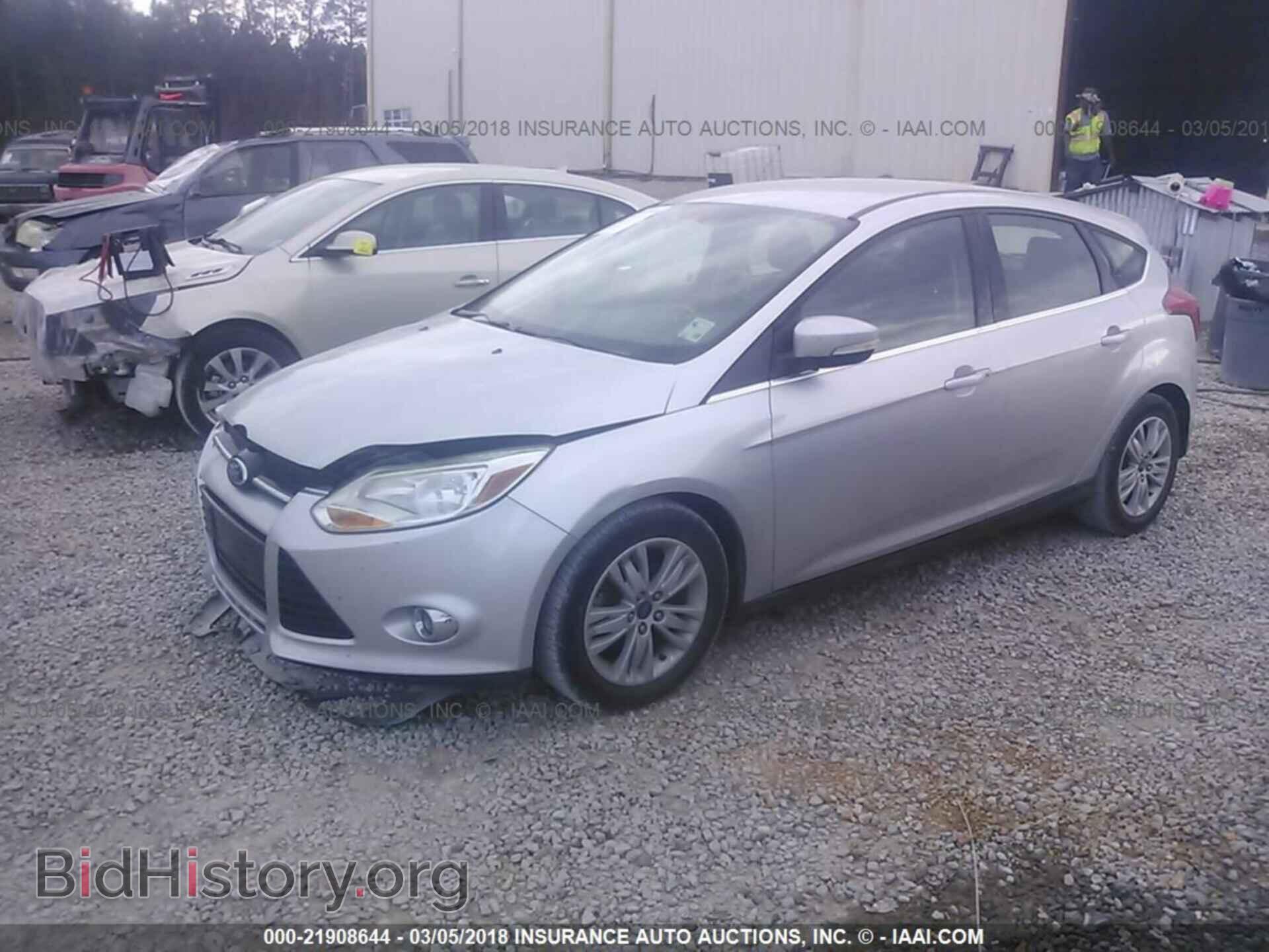 2012 Ford Focus - VIN: 1FAHP3M26CL315101 - Photo 2