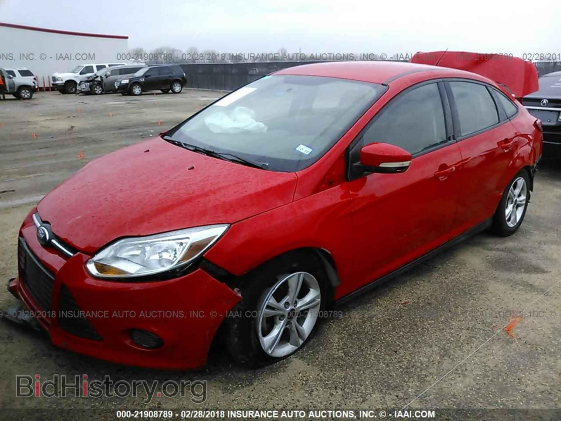 2014 Ford Focus - VIN: 1FADP3F26EL334035 - Photo 2