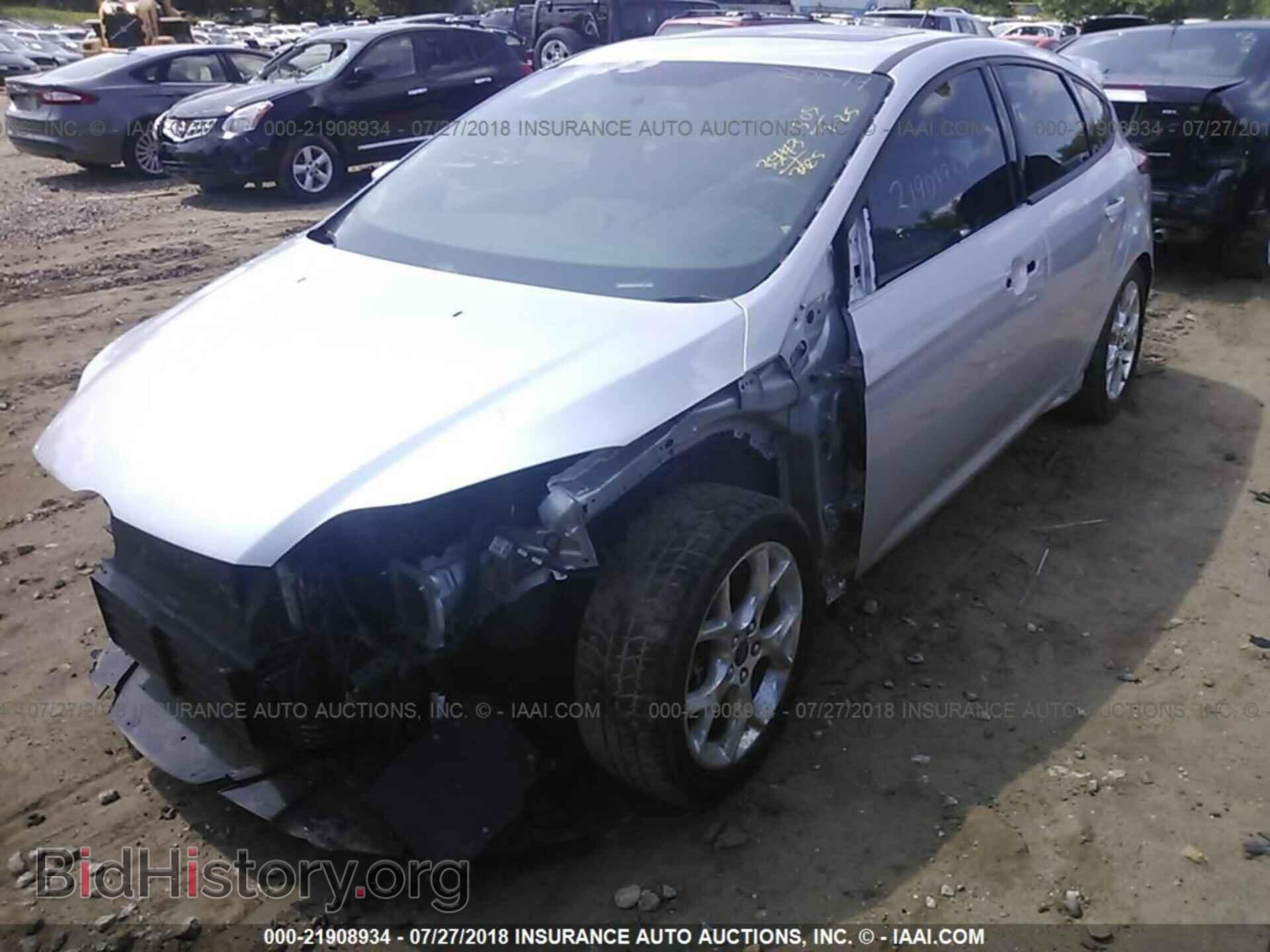 2014 Ford Focus - VIN: 1FADP3L90EL311562 - Фото 2