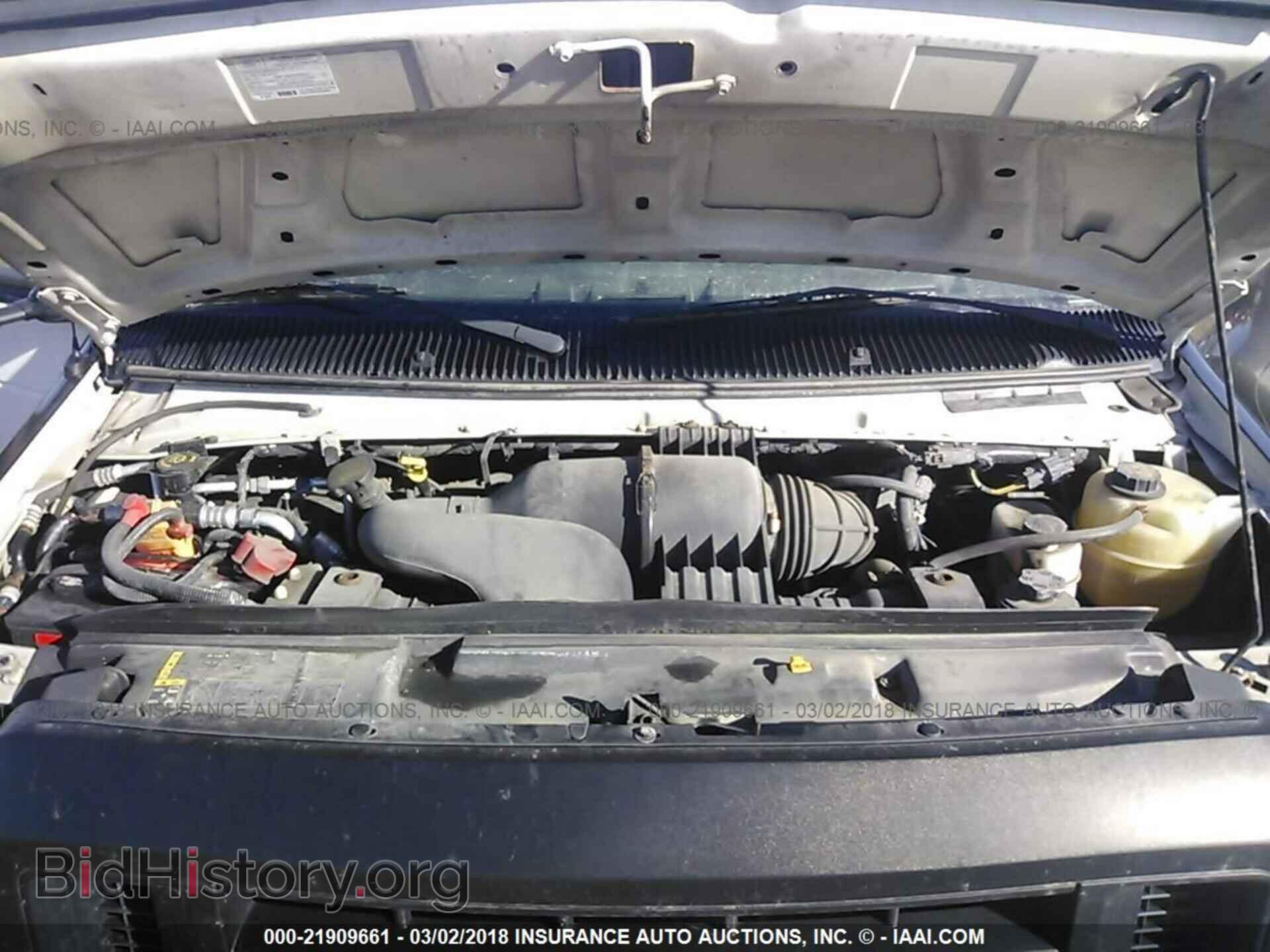 2012 Ford Econoline - VIN: 1FTNE1EW0CDB34174 - Photo 10