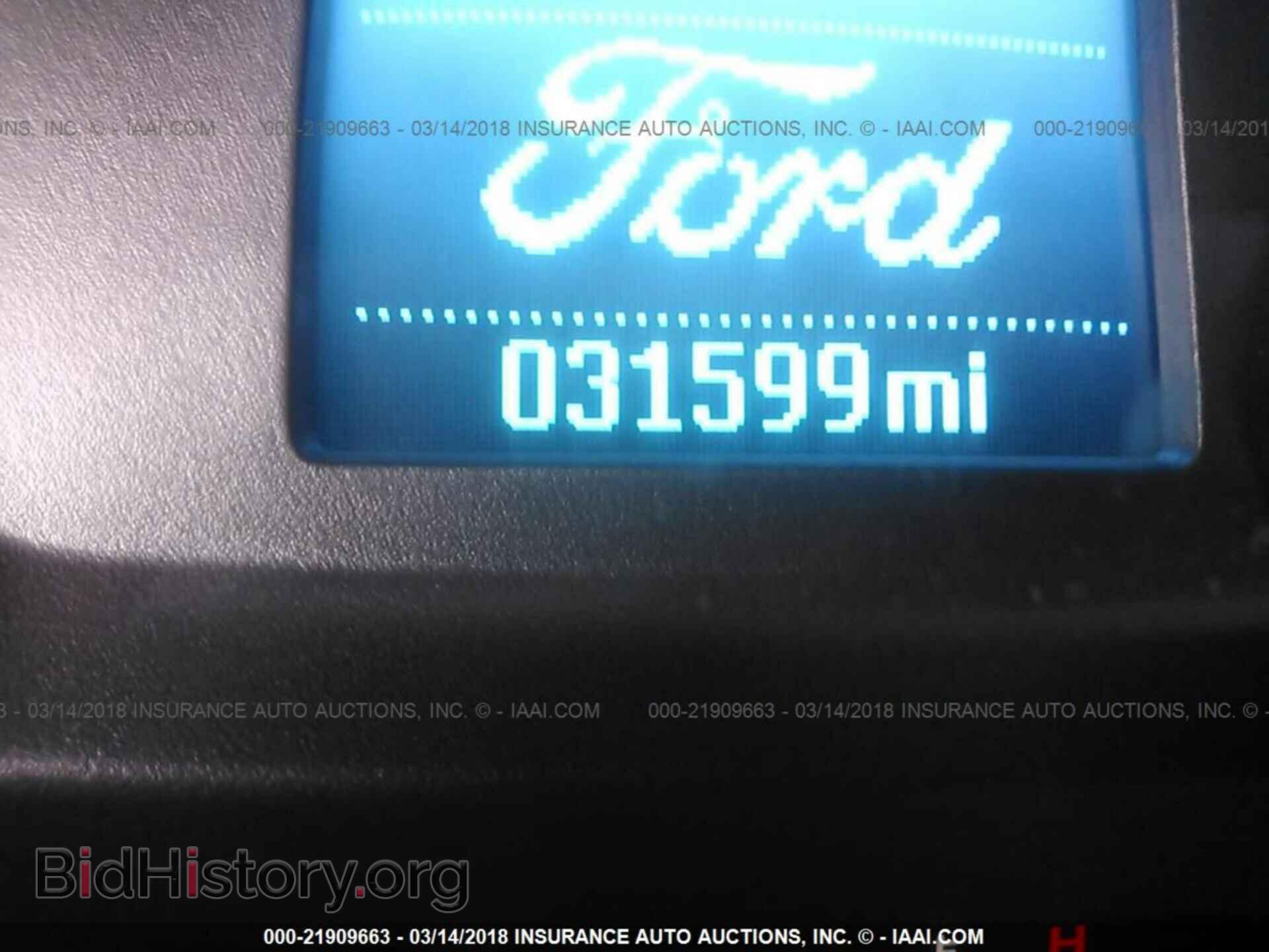 2016 Ford Transit - VIN: 1FTYR2CM5GKB51837 - Photo 7
