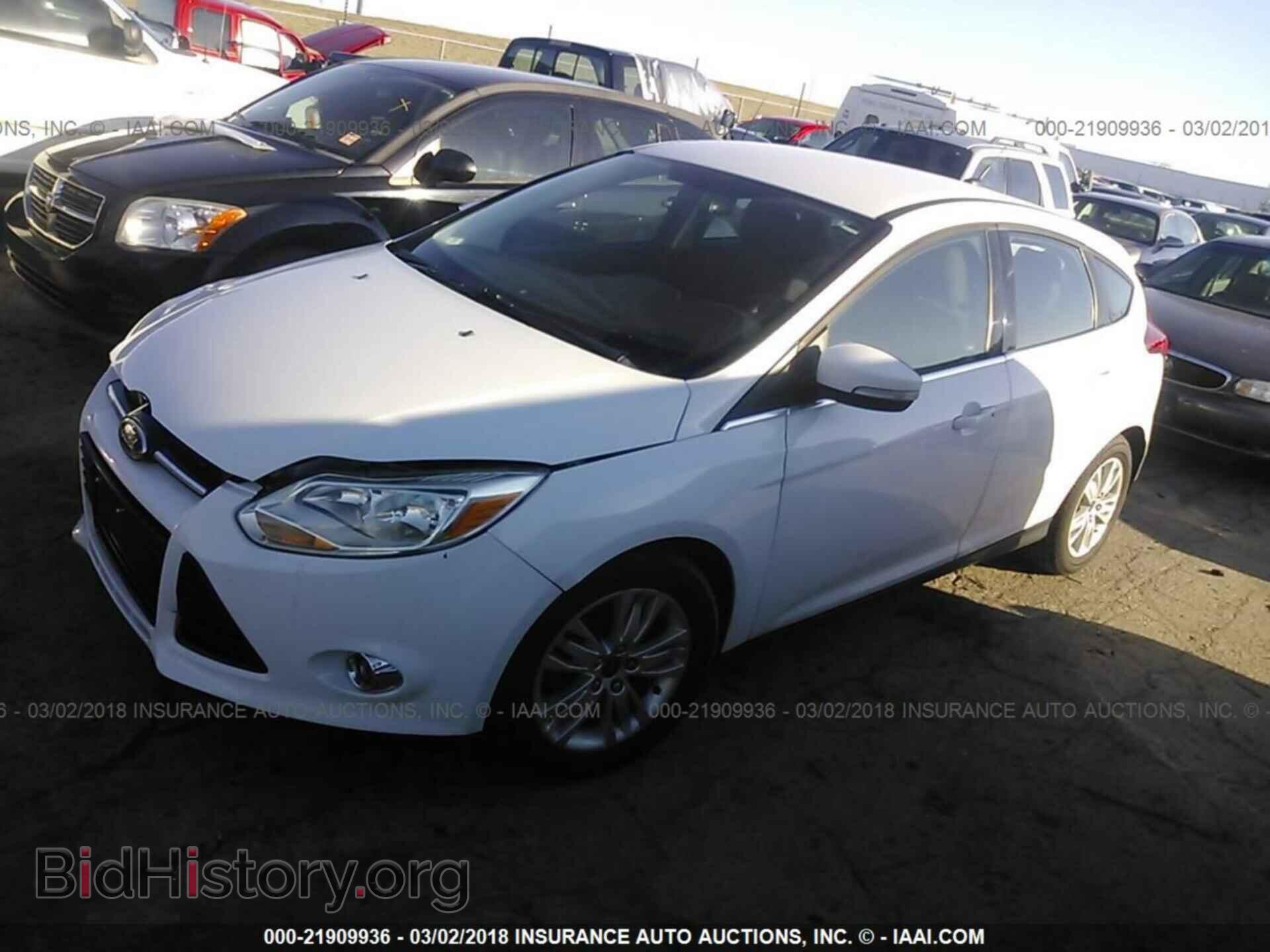 2012 Ford Focus - VIN: 1FAHP3M21CL455394 - Фото 2