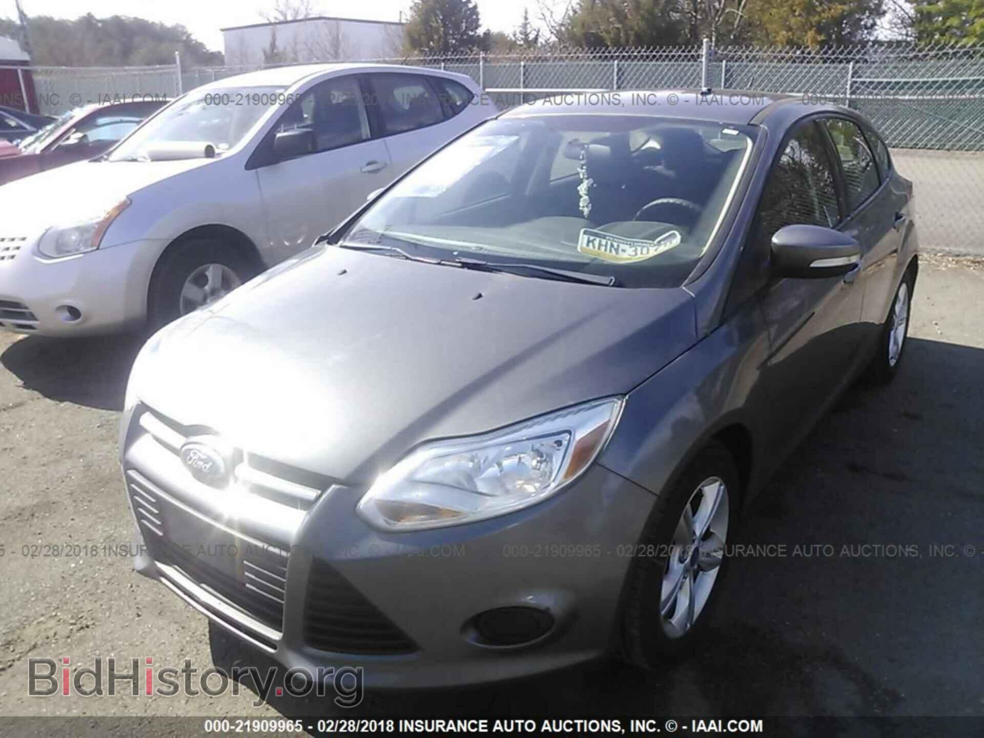 2013 Ford Focus - VIN: 1FADP3K24DL129835 - Фото 2
