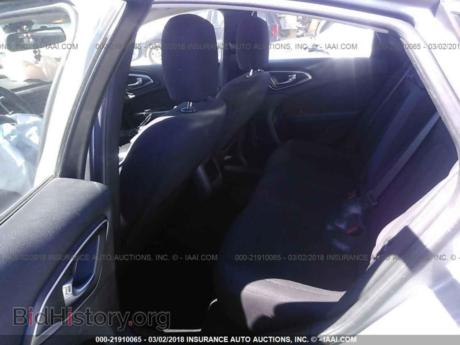 2015 CHRYSLER 200 - VIN: 1C3CCCAB5FN594123 - Photo 8