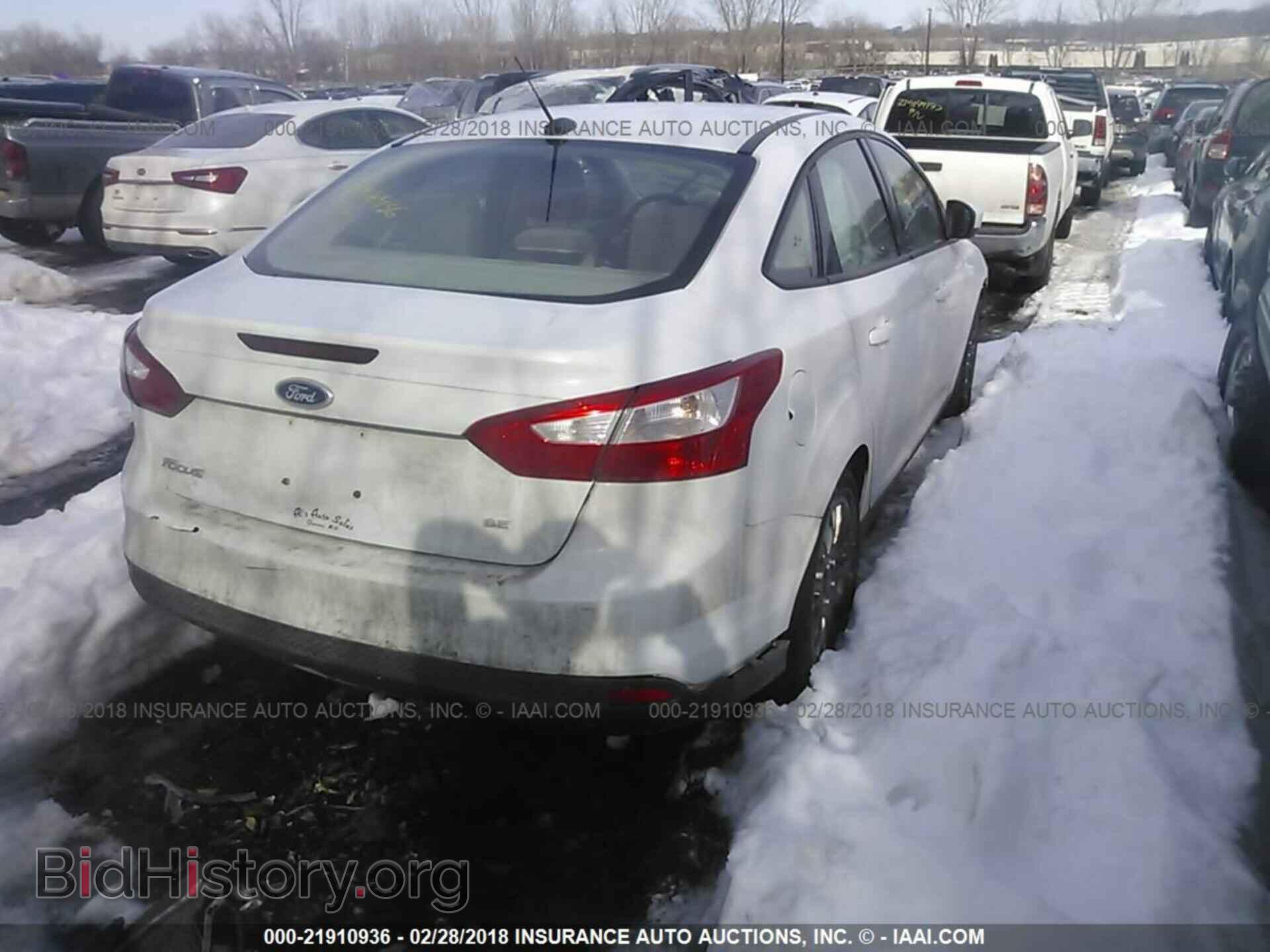 2012 Ford Focus - VIN: 1FAHP3F25CL147688 - Photo 4