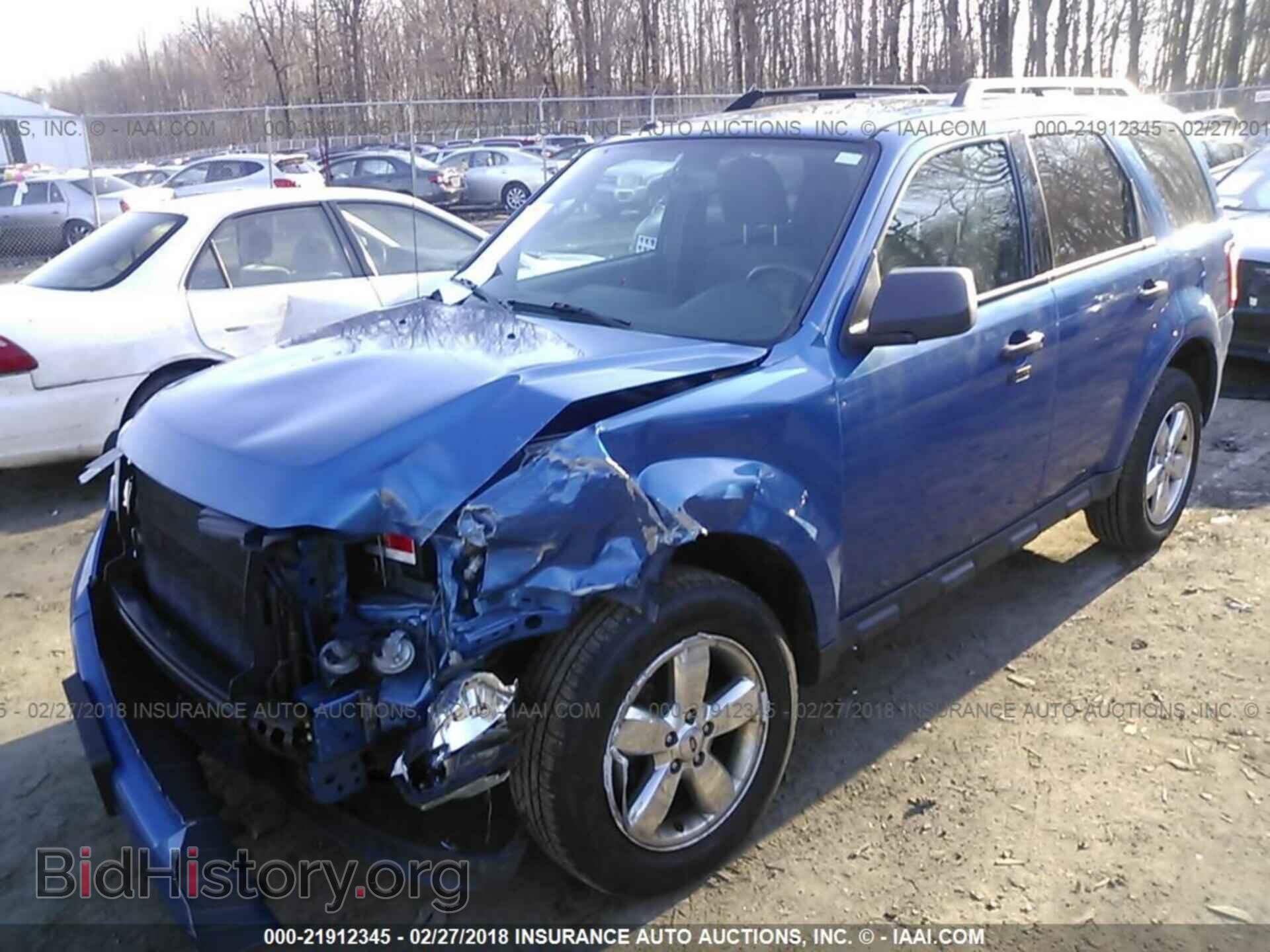 2012 Ford Escape - VIN: 1FMCU0D77CKB75813 - Photo 2