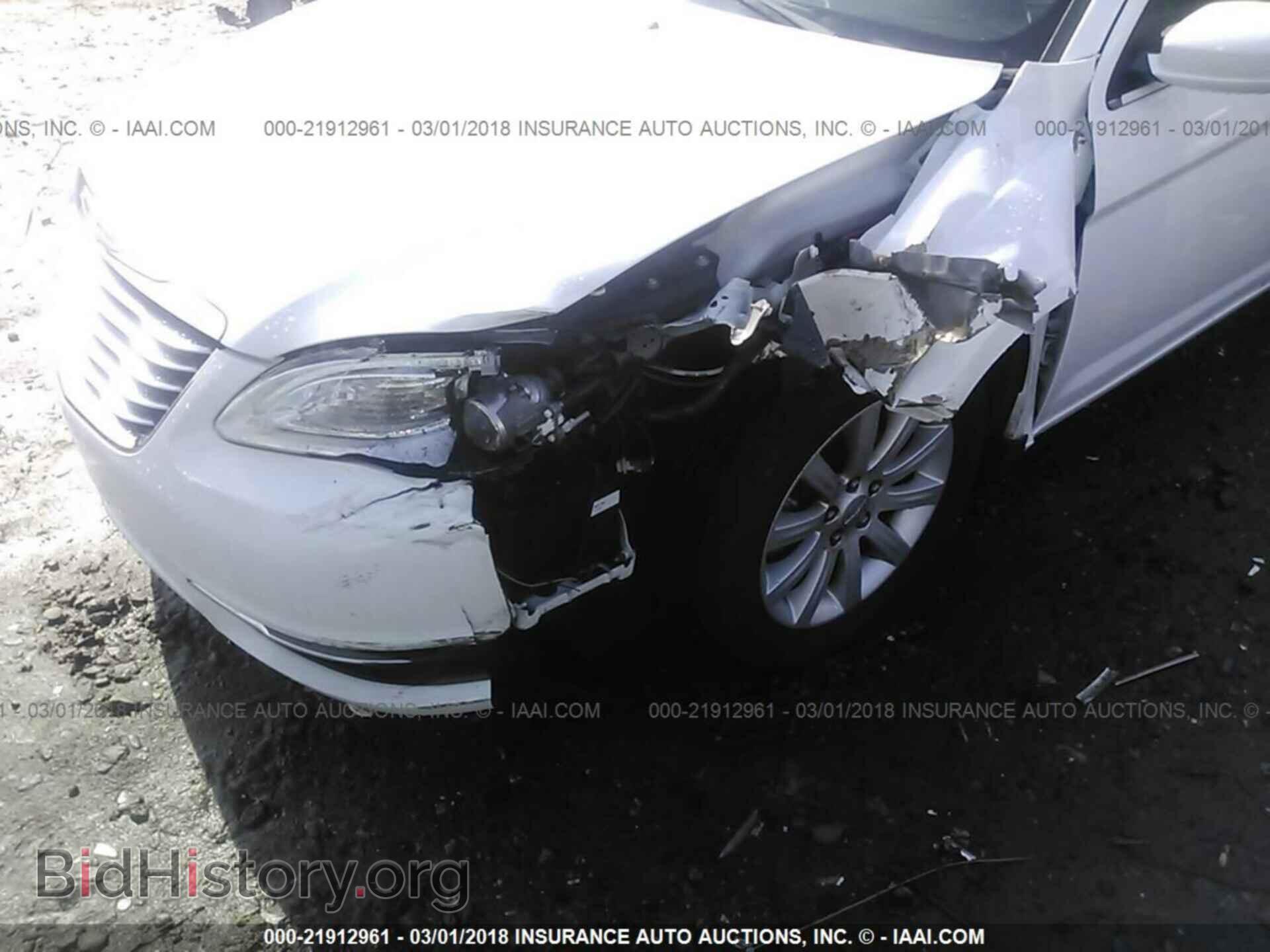 2013 Chrysler 200 - VIN: 1C3CCBBB3DN745322 - Photo 6