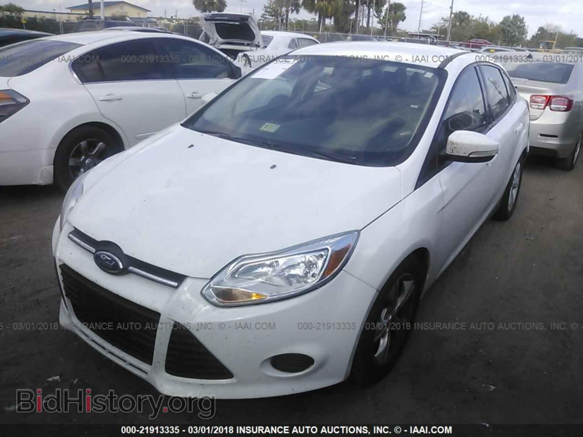 2014 Ford Focus - VIN: 1FADP3F2XEL124179 - Photo 2