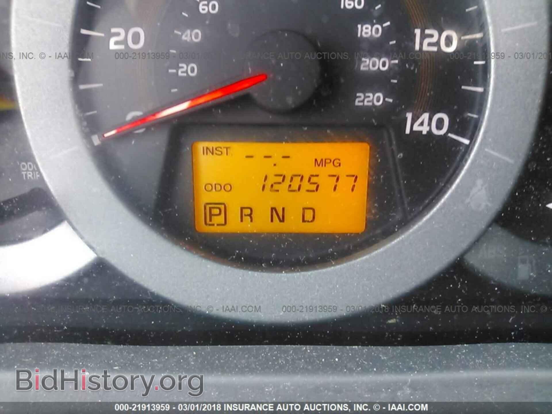 2011 Toyota Rav4 - VIN: 2T3DF4DV5BW157552 - Photo 7