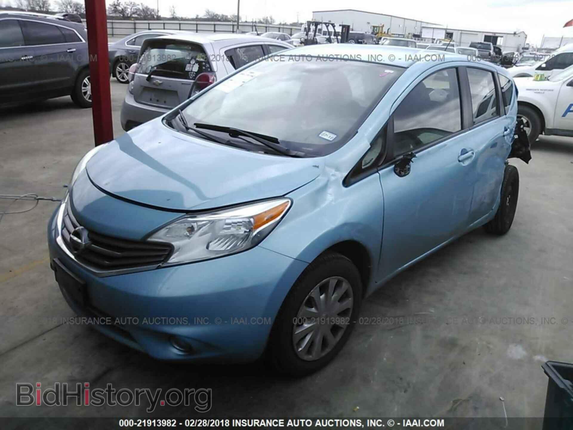 2015 Nissan Versa note - VIN: 3N1CE2CP6FL366188 - Фото 2
