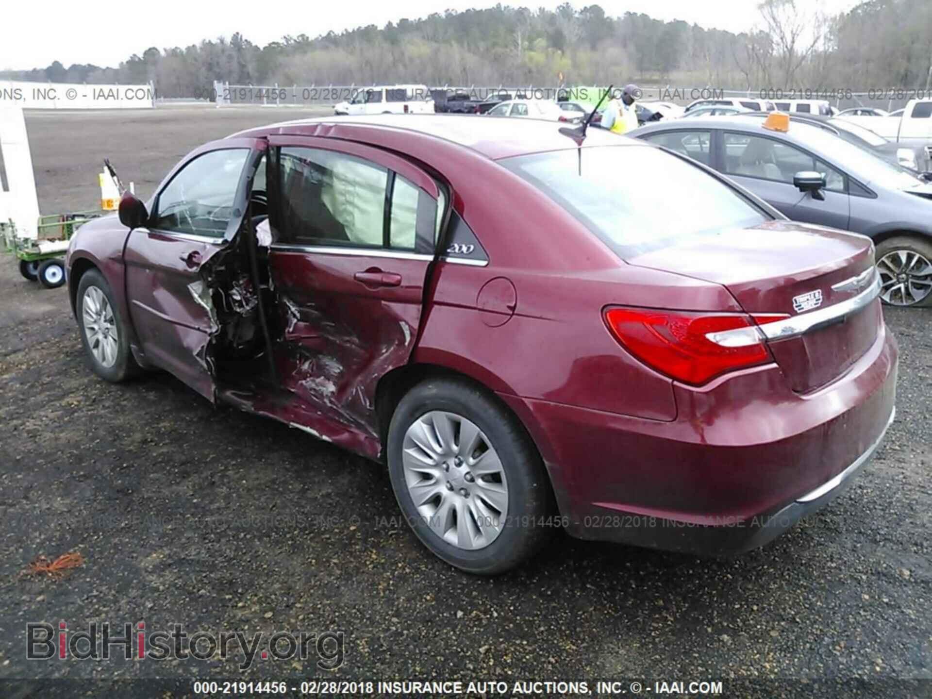 2013 Chrysler 200 - VIN: 1C3CCBAB5DN604723 - Photo 3