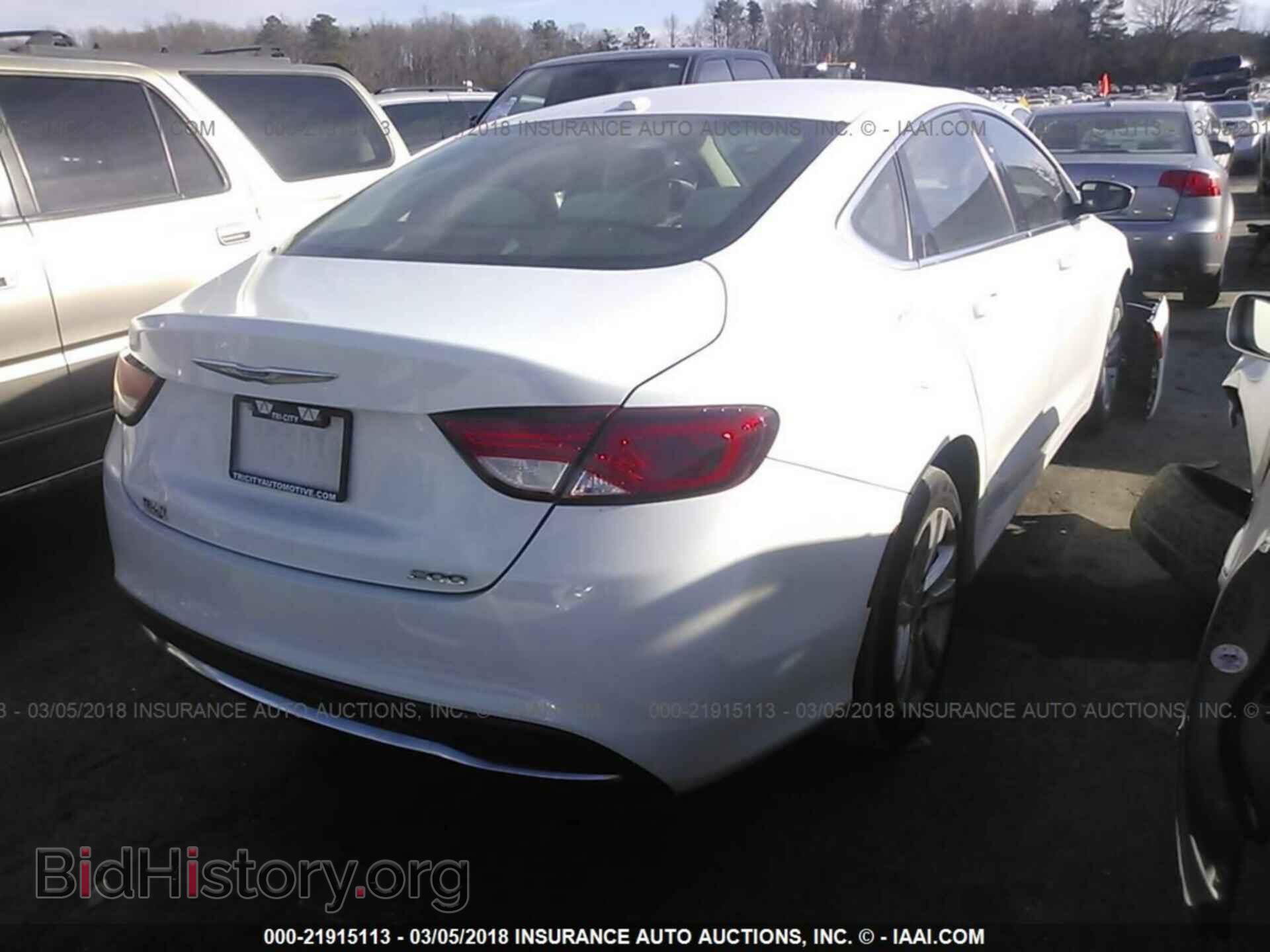 2015 Chrysler 200 - VIN: 1C3CCCAB6FN539020 - Photo 4