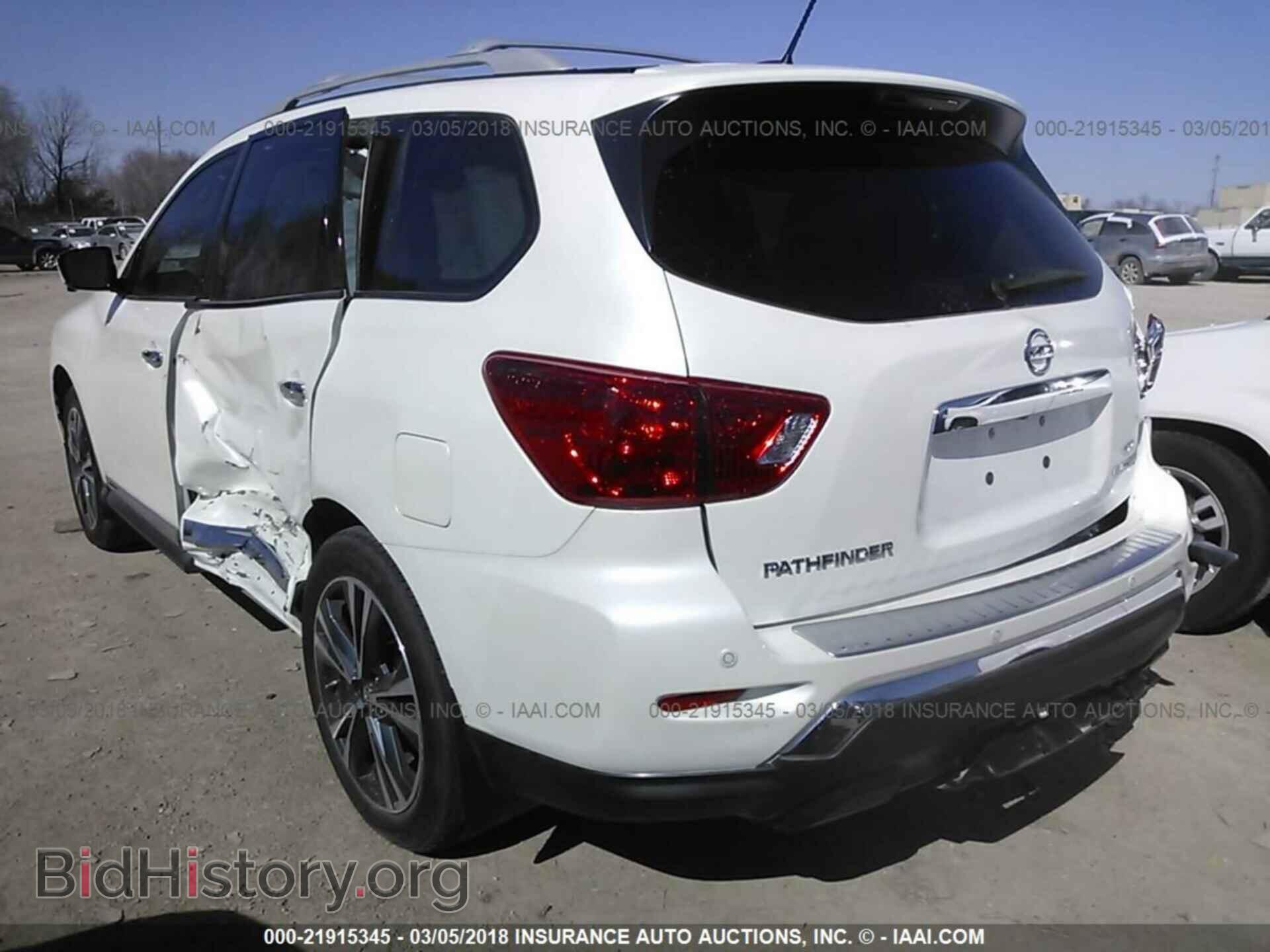 2017 Nissan Pathfinder - VIN: 5N1DR2MM2HC902686 - Фото 3