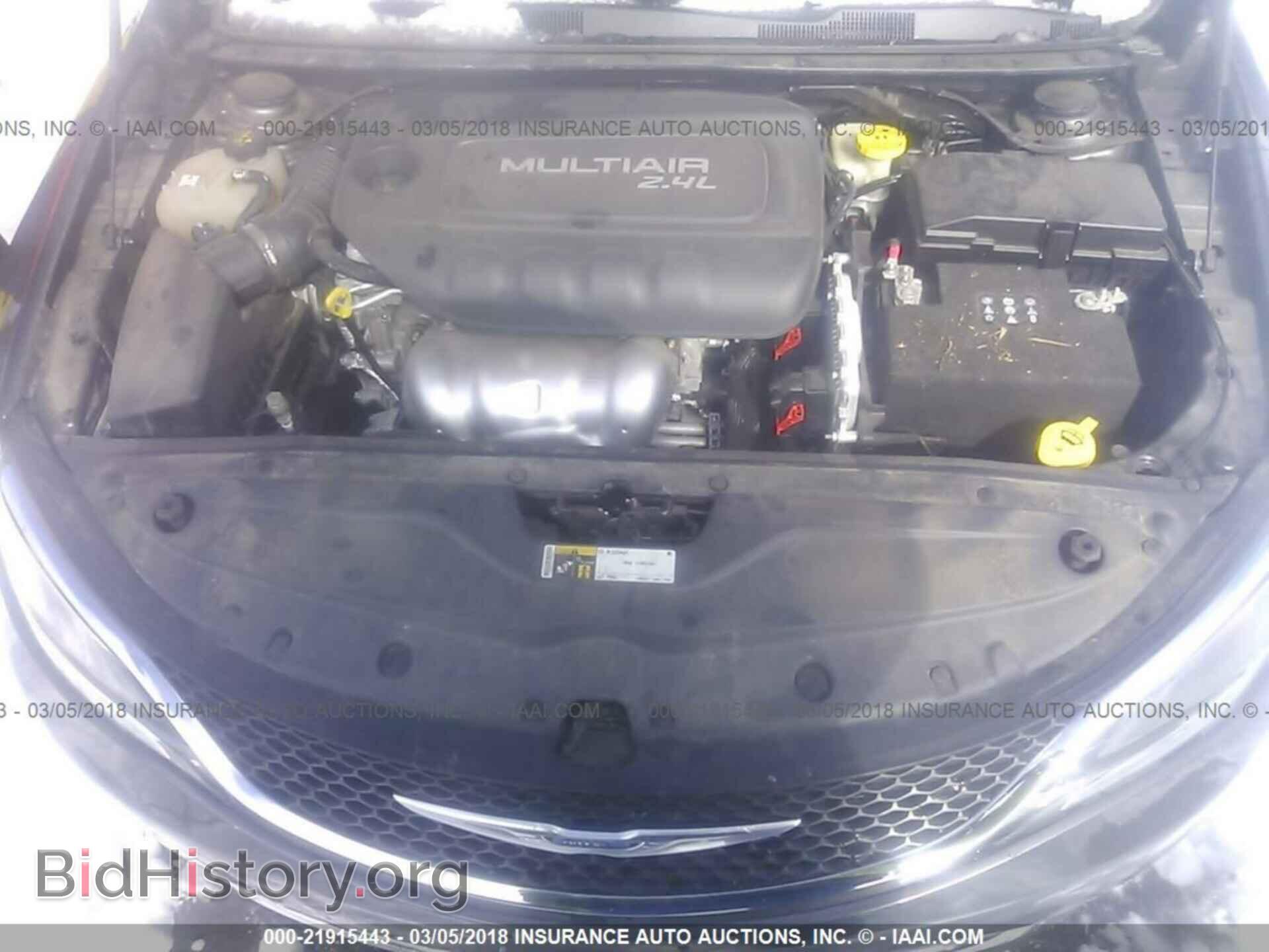 2016 Chrysler 200 - VIN: 1C3CCCAB4GN159546 - Photo 10