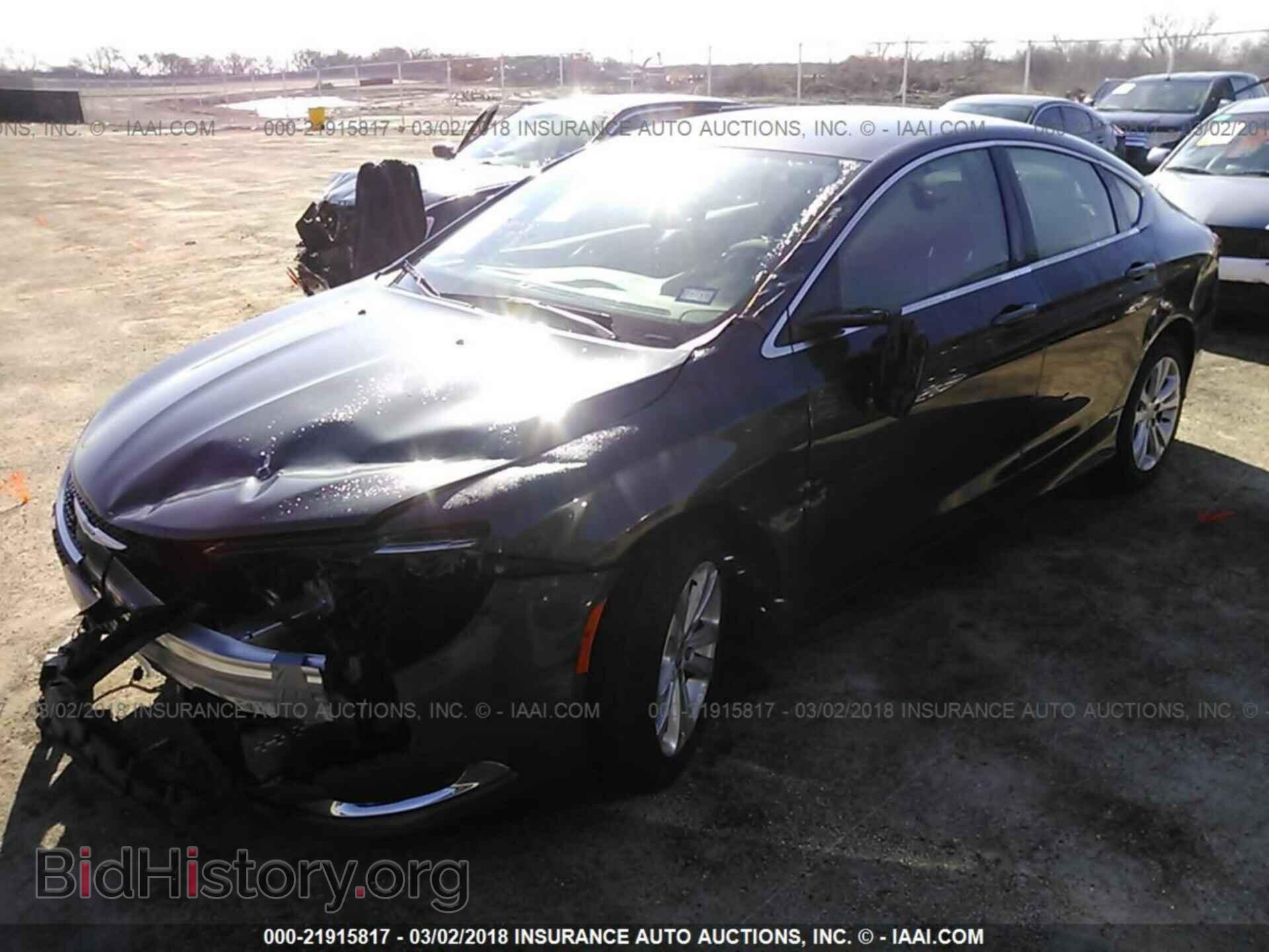 2016 Chrysler 200 - VIN: 1C3CCCAB0GN131274 - Photo 2