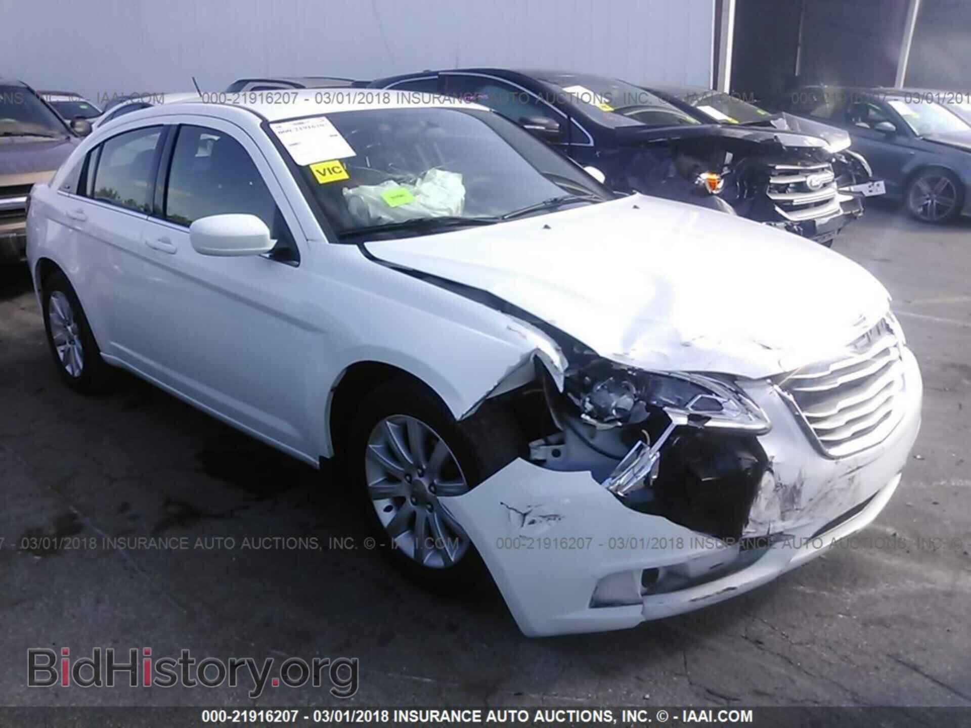 Photo 1C3CCBBB1DN672788 - Chrysler 200 2013