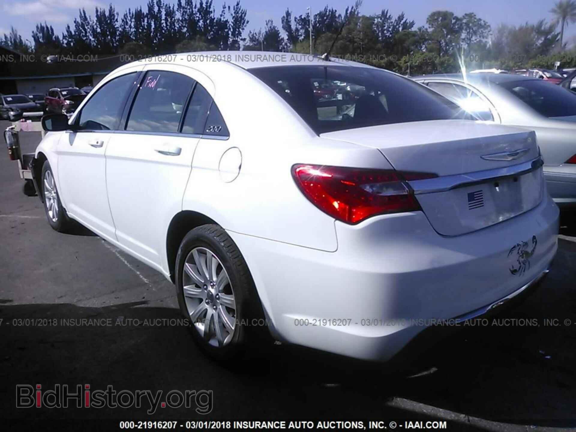 2013 Chrysler 200 - VIN: 1C3CCBBB1DN672788 - Фото 3