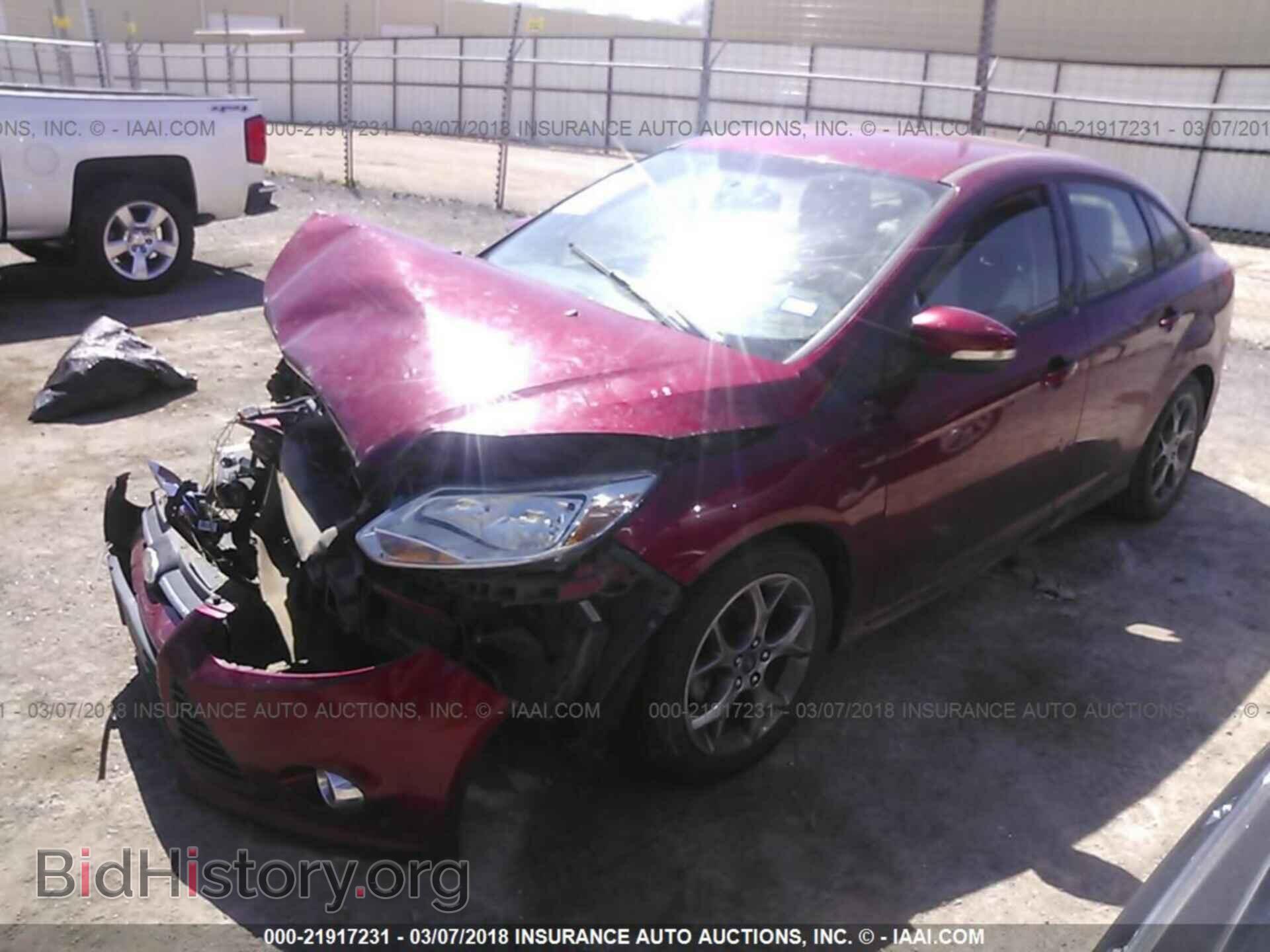 2013 Ford Focus - VIN: 1FADP3F28DL138077 - Фото 2
