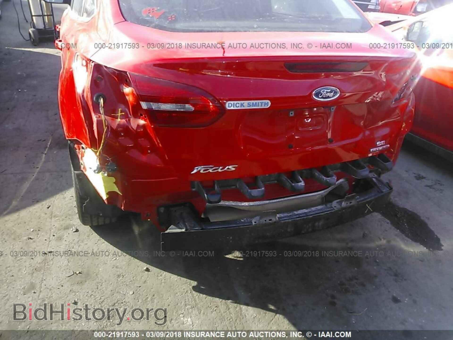 2016 Ford Focus - VIN: 1FADP3F20GL205209 - Photo 6