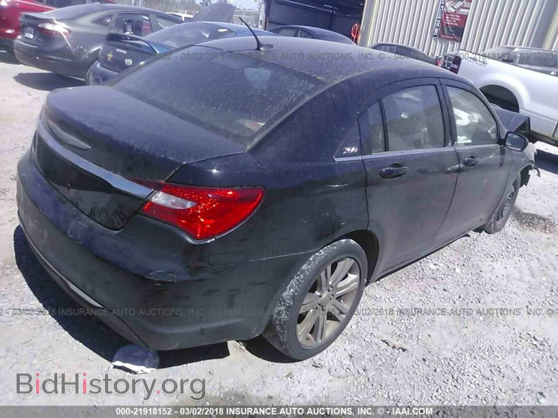 2012 Chrysler 200 - VIN: 1C3CCBBB0CN301815 - Photo 4