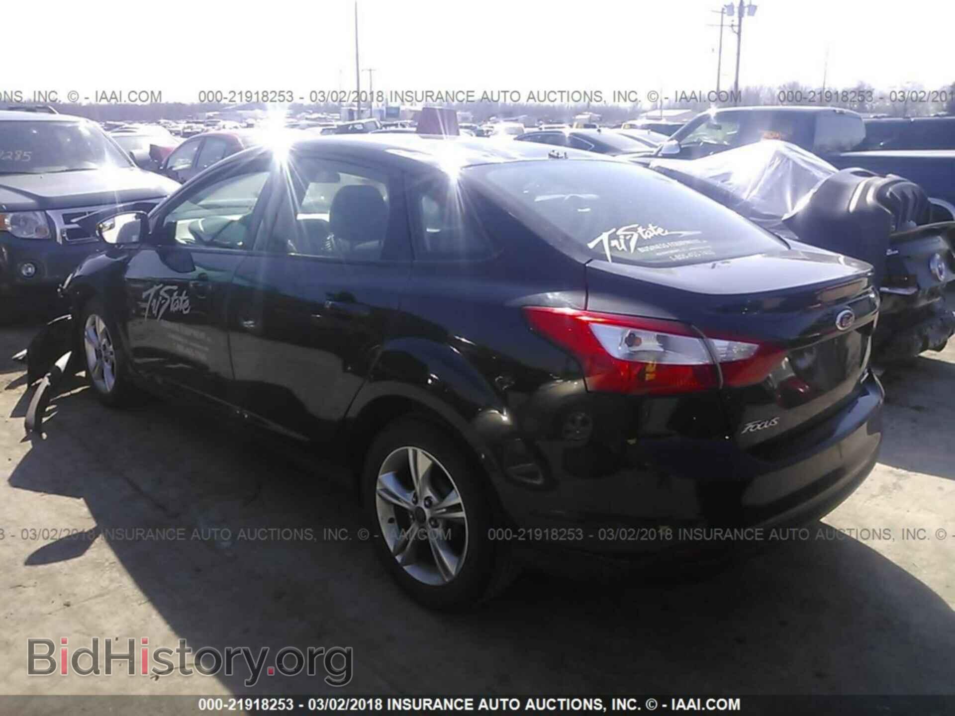 2014 Ford Focus - VIN: 1FADP3F2XEL396294 - Photo 3