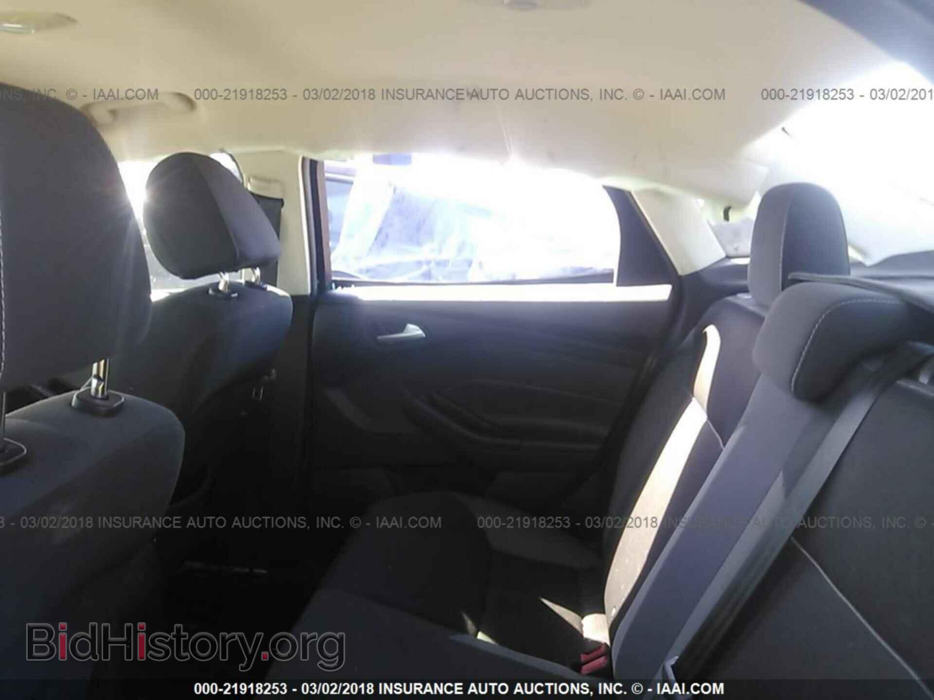 2014 Ford Focus - VIN: 1FADP3F2XEL396294 - Photo 8