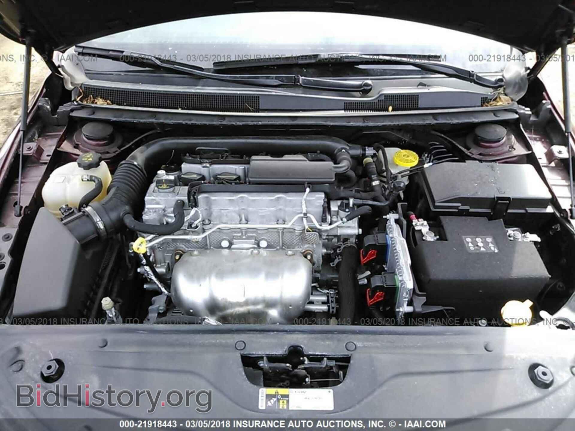 2017 Chrysler 200 - VIN: 1C3CCCFB4HN510952 - Photo 10