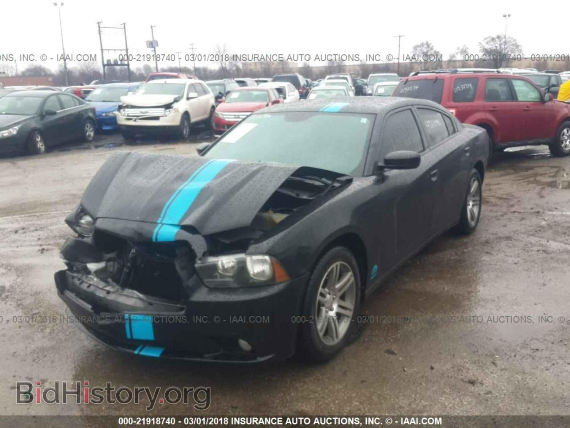 2013 Dodge Charger - VIN: 2C3CDXHG2DH693946 - Photo 2