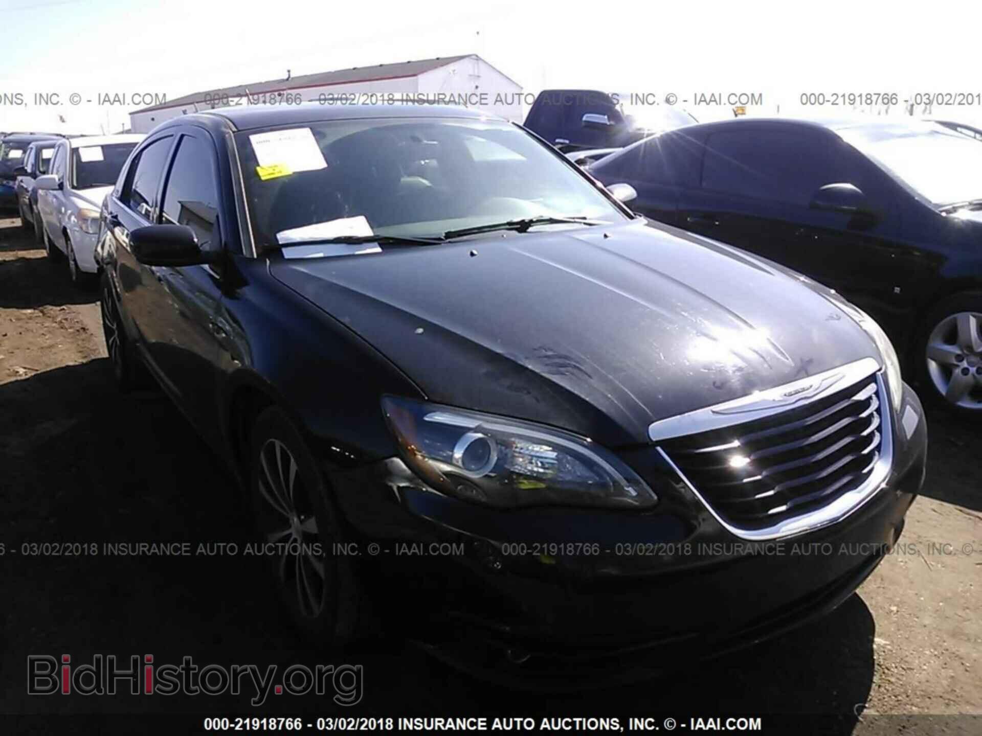 Photo 1C3CCBCG8DN523952 - Chrysler 200 2013