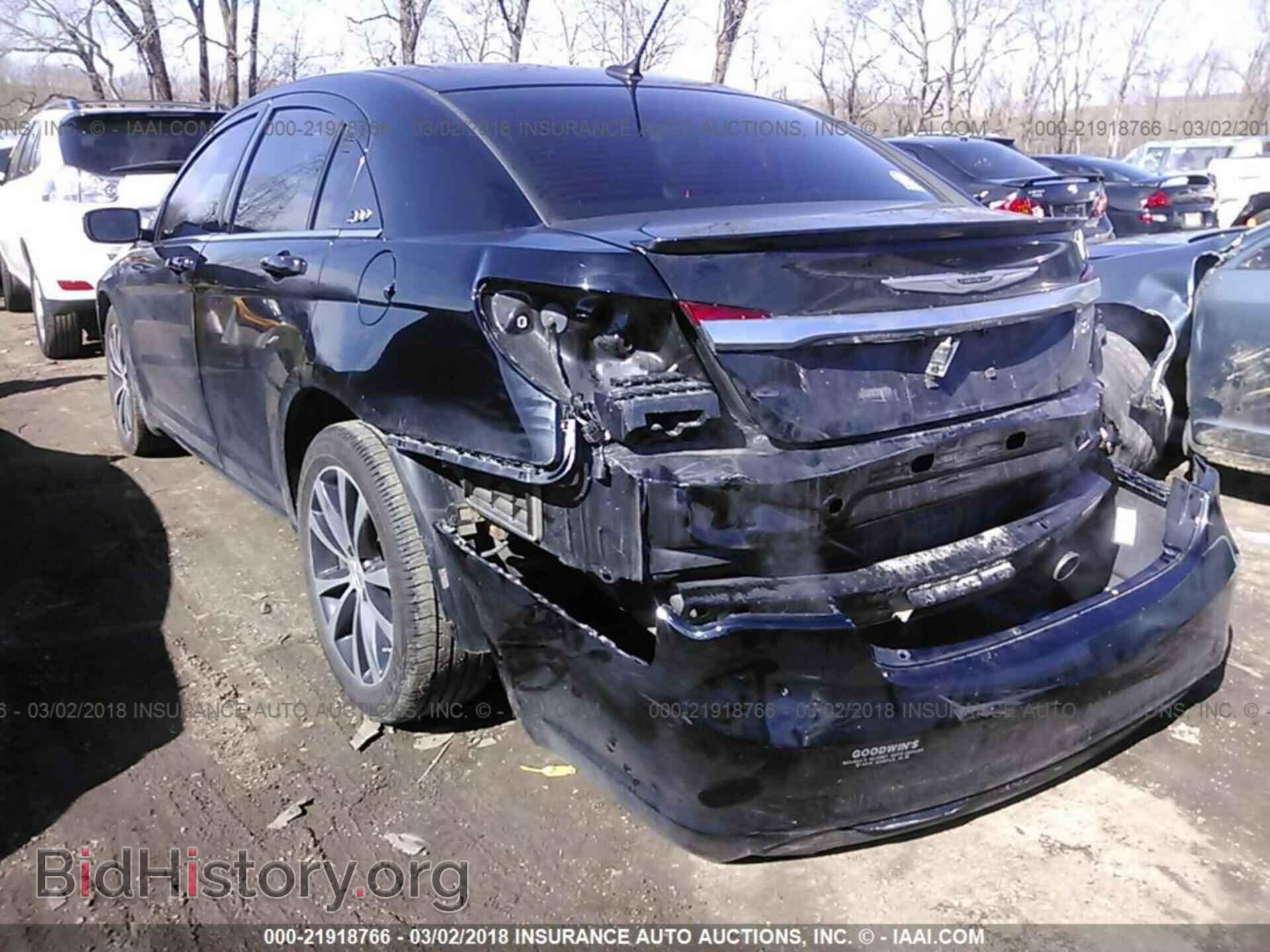 2013 Chrysler 200 - VIN: 1C3CCBCG8DN523952 - Photo 3