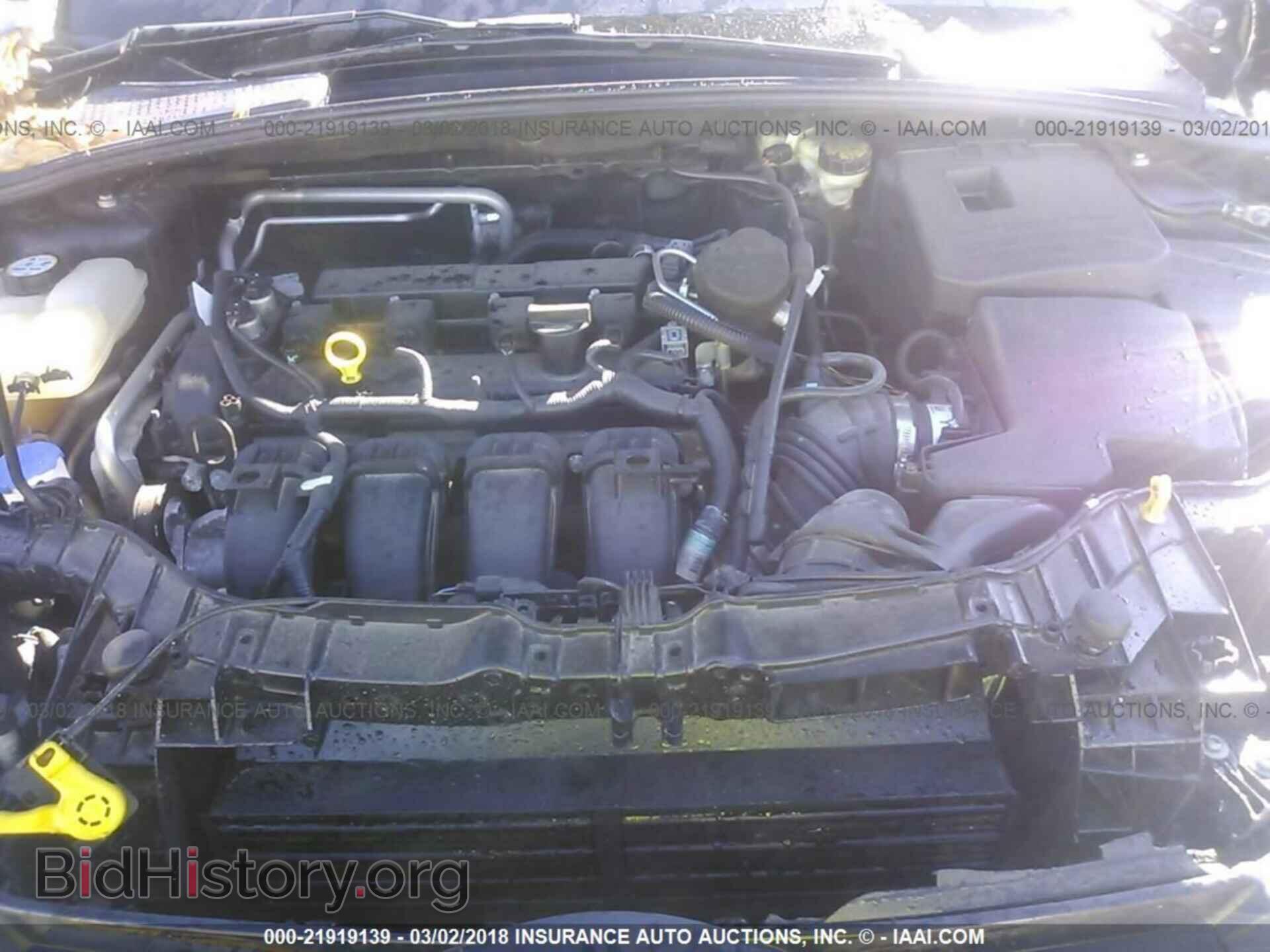 2012 Ford Focus - VIN: 1FAHP3H21CL220102 - Photo 10