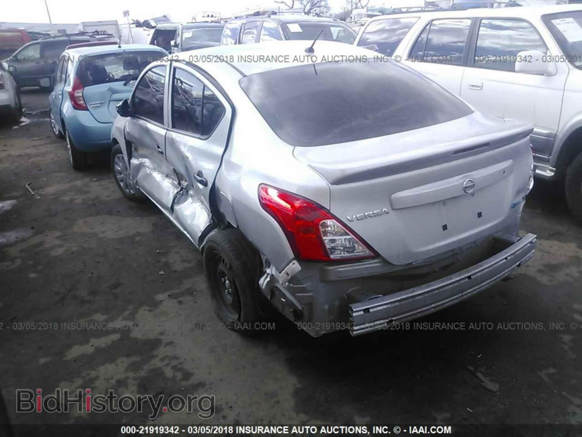 2016 Nissan Versa - VIN: 3N1CN7AP1GL835737 - Фото 3