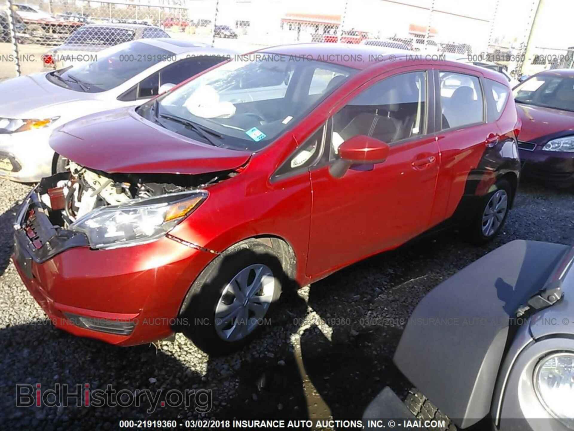 2018 Nissan Versa note - VIN: 3N1CE2CP3JL353584 - Photo 2