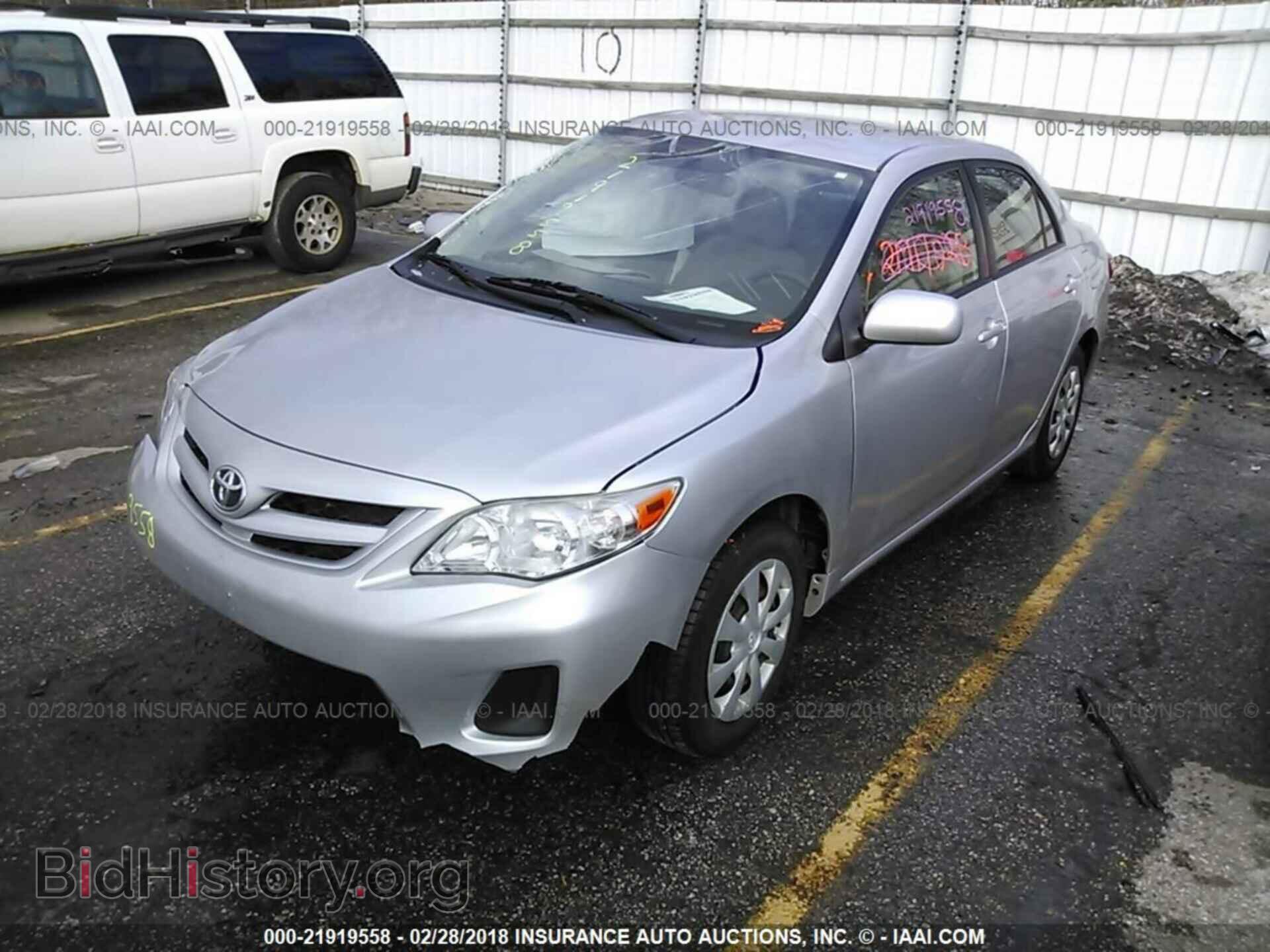 2011 Toyota Corolla - VIN: JTDBU4EE1B9140789 - Фото 2