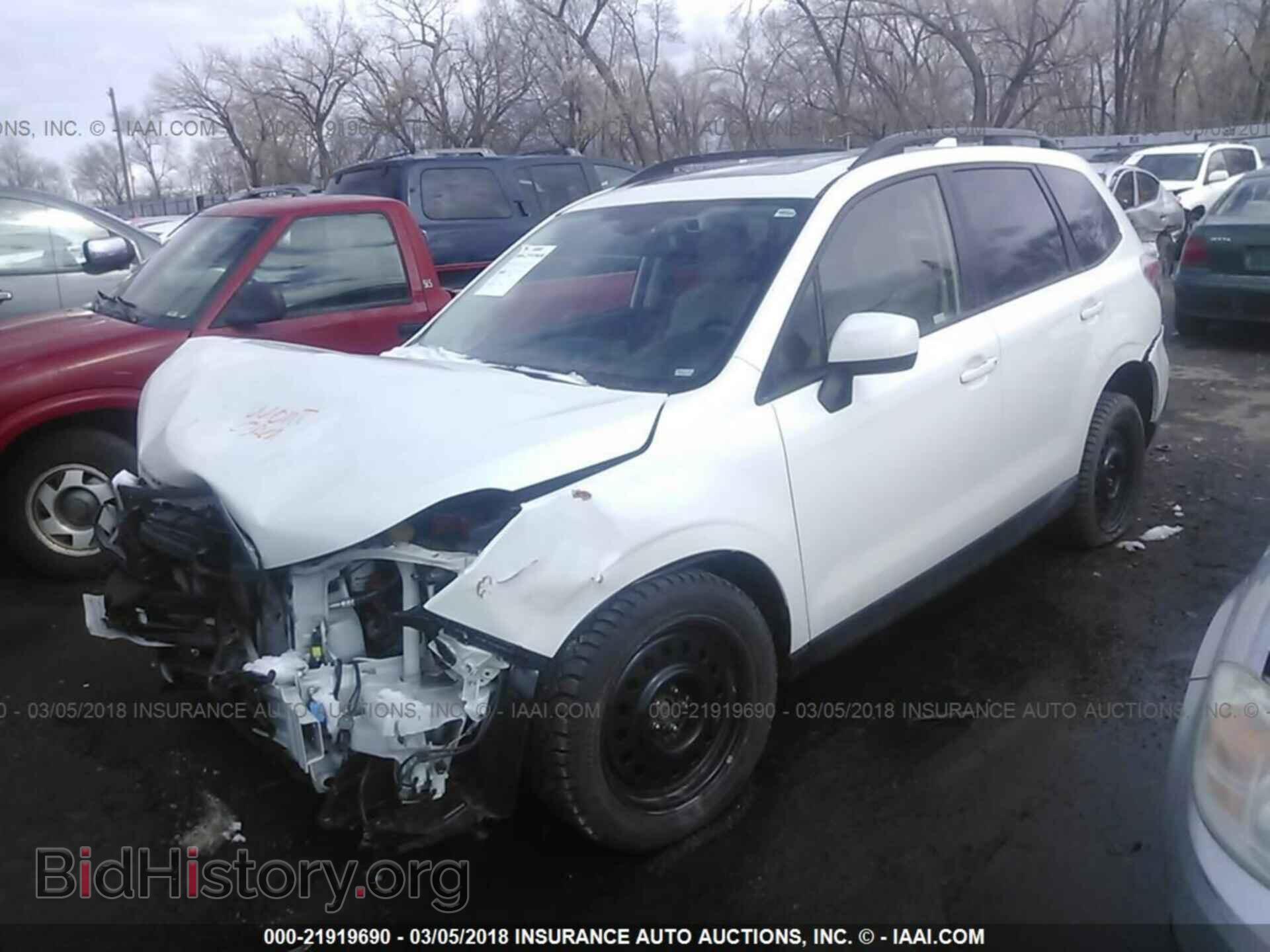 2016 Subaru Forester - VIN: JF2SJAFC1GH442568 - Photo 2