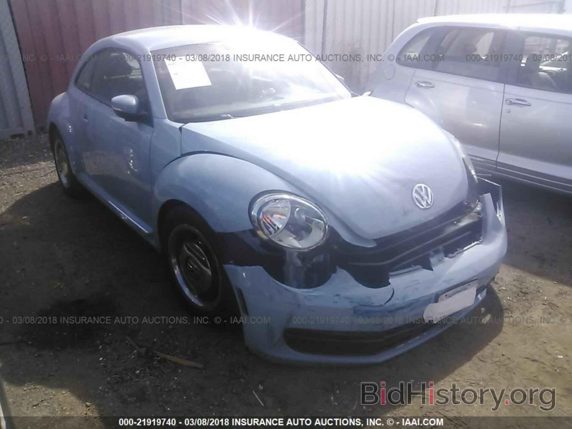 Photo 3VWJP7AT7DM603299 - Volkswagen Beetle 2013