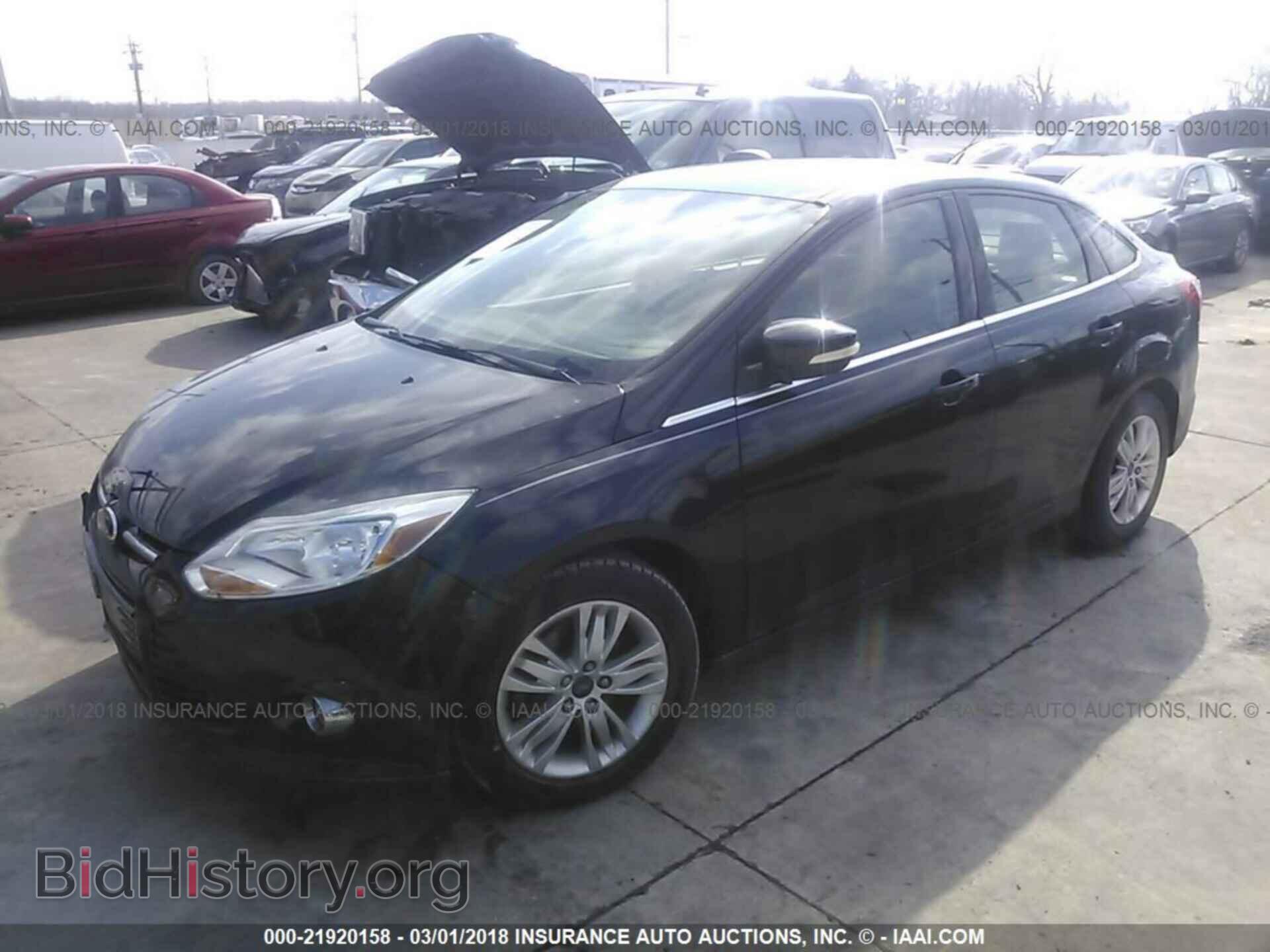 2012 Ford Focus - VIN: 1FAHP3H27CL465485 - Фото 2