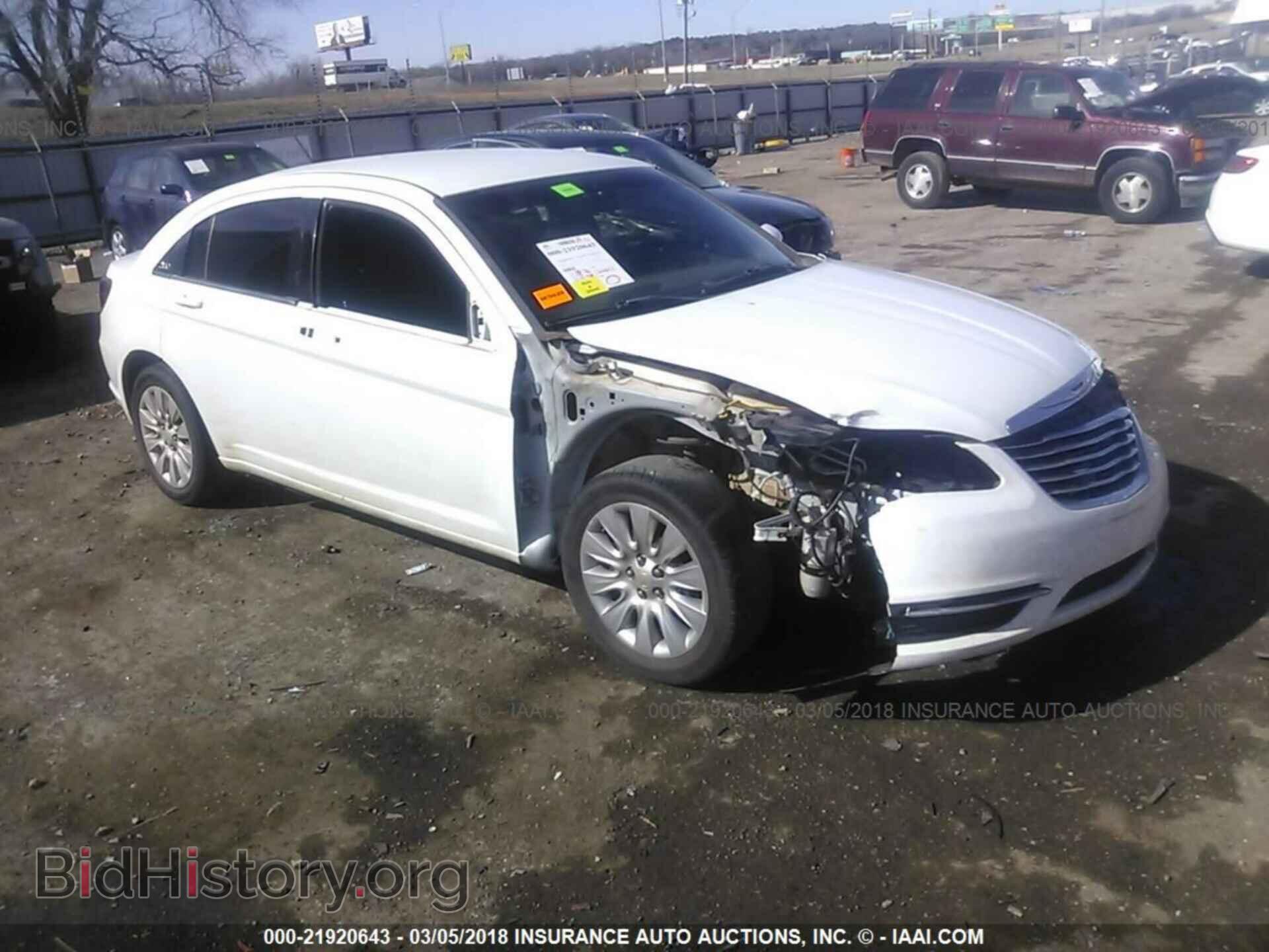 Photo 1C3CCBAB2DN568876 - Chrysler 200 2013