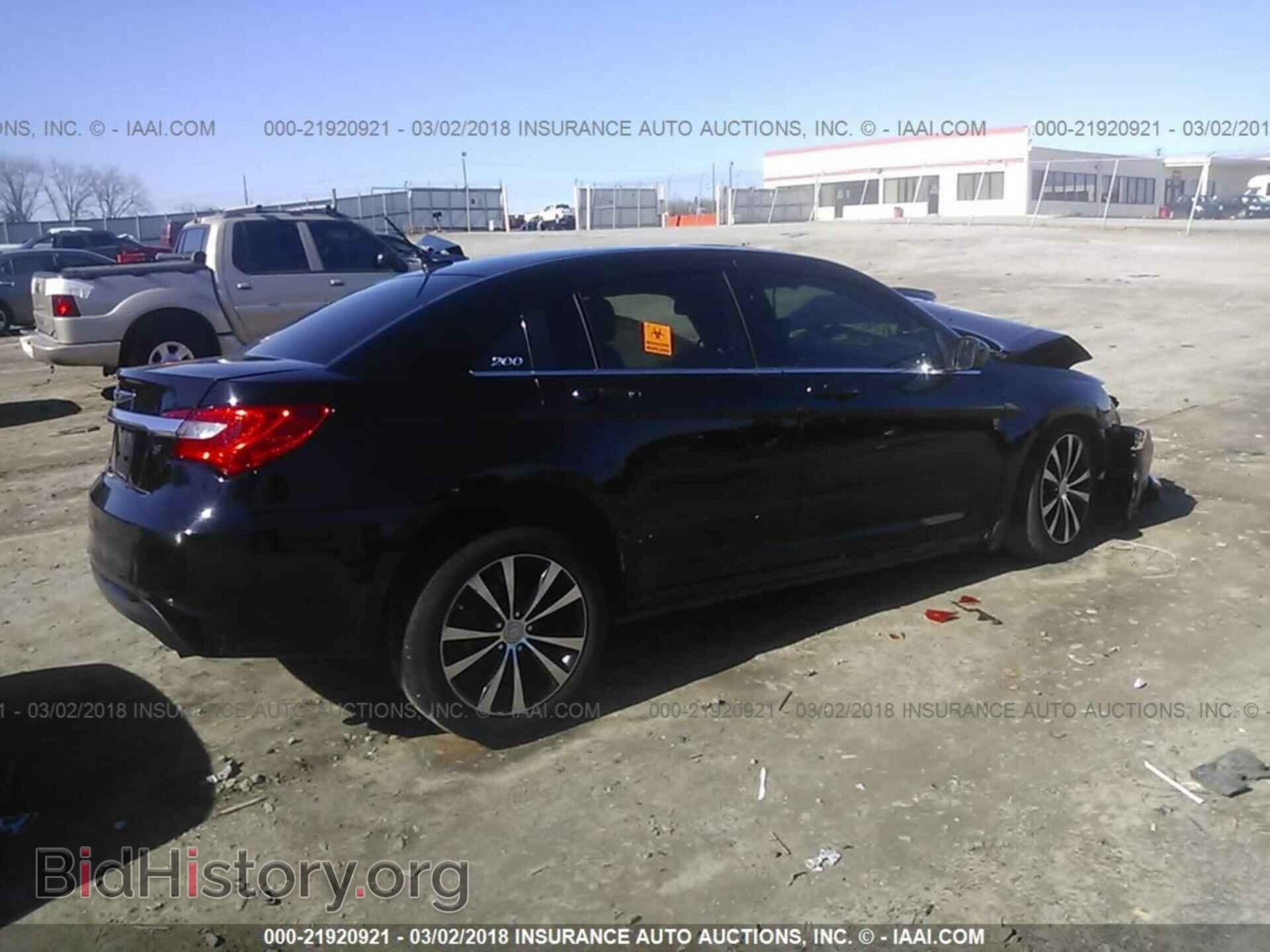 2012 Chrysler 200 - VIN: 1C3CCBHGXCN159170 - Фото 4