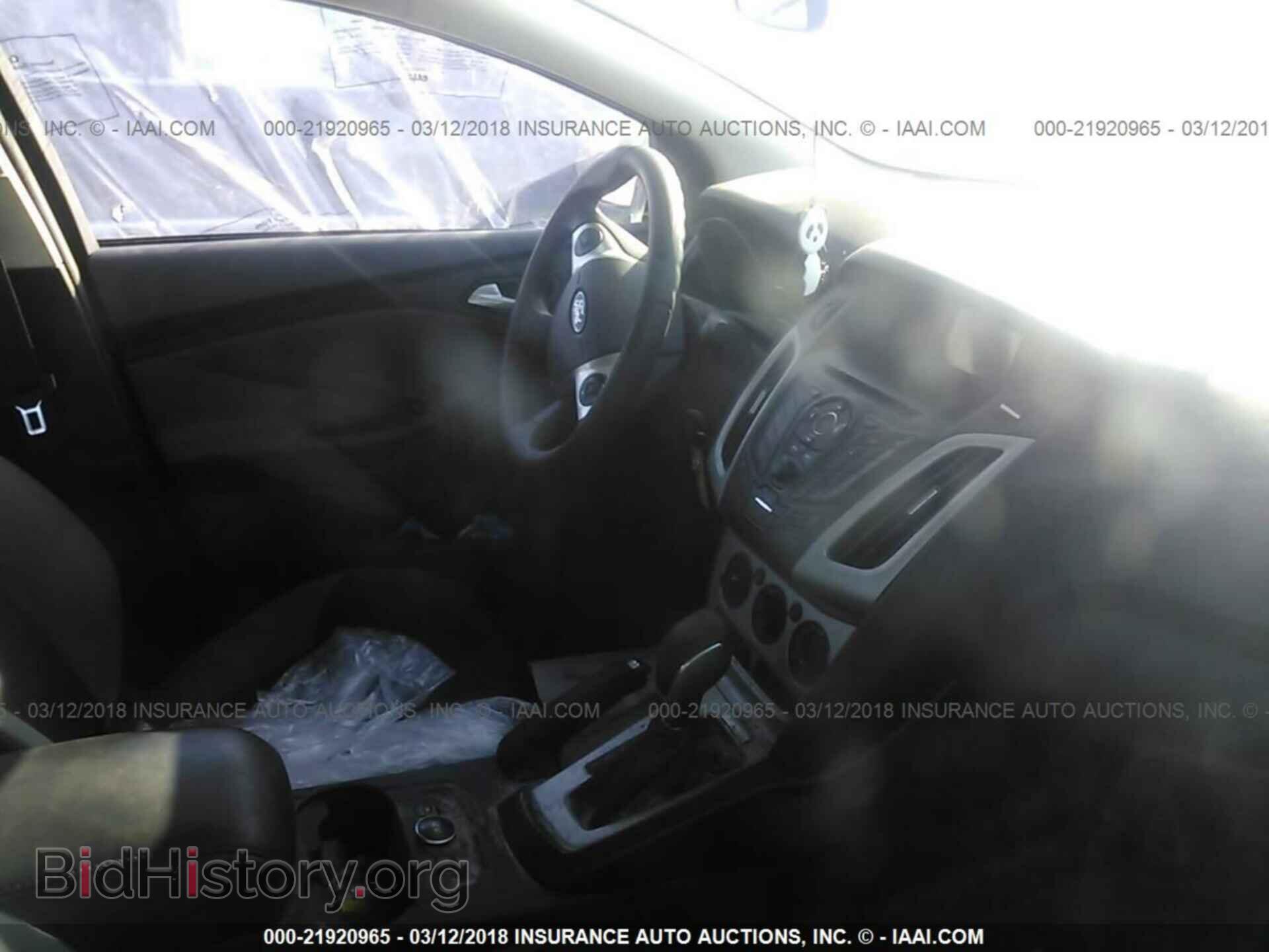 2014 Ford Focus - VIN: 1FADP3F29EL431715 - Photo 5