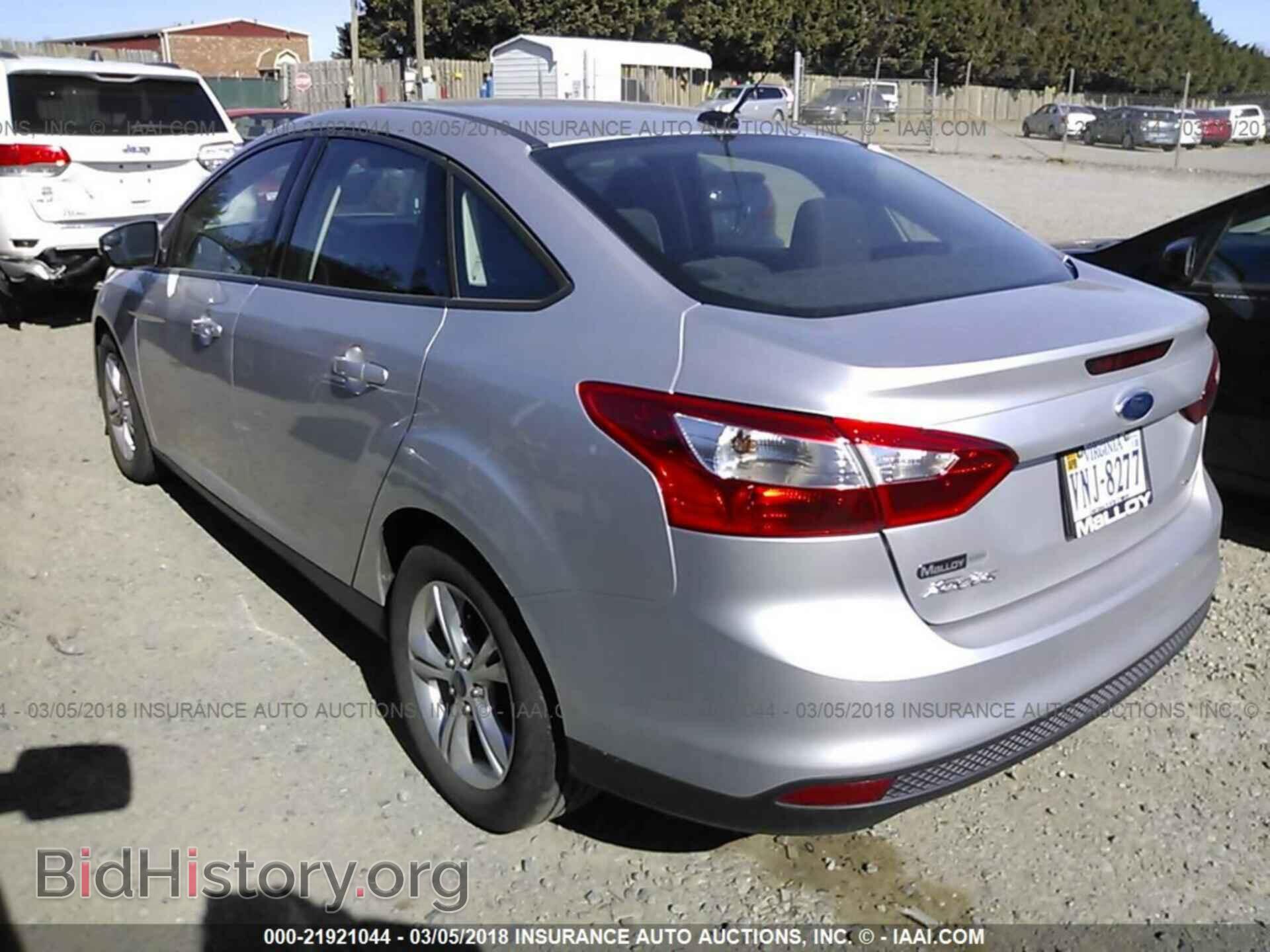 2013 Ford Focus - VIN: 1FADP3F25DL360186 - Фото 3