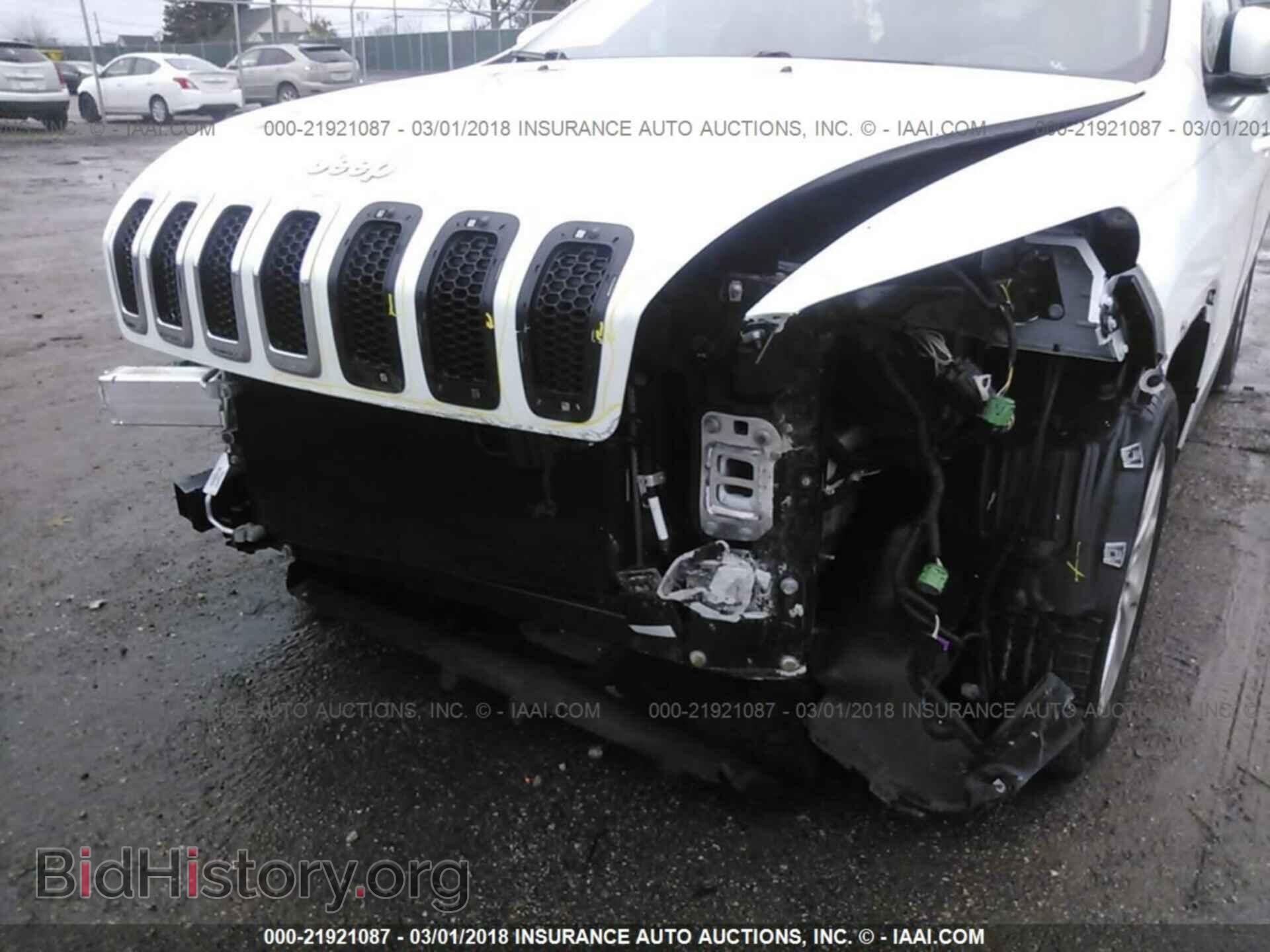 2015 Jeep Cherokee - VIN: 1C4PJLCS6FW506660 - Фото 6